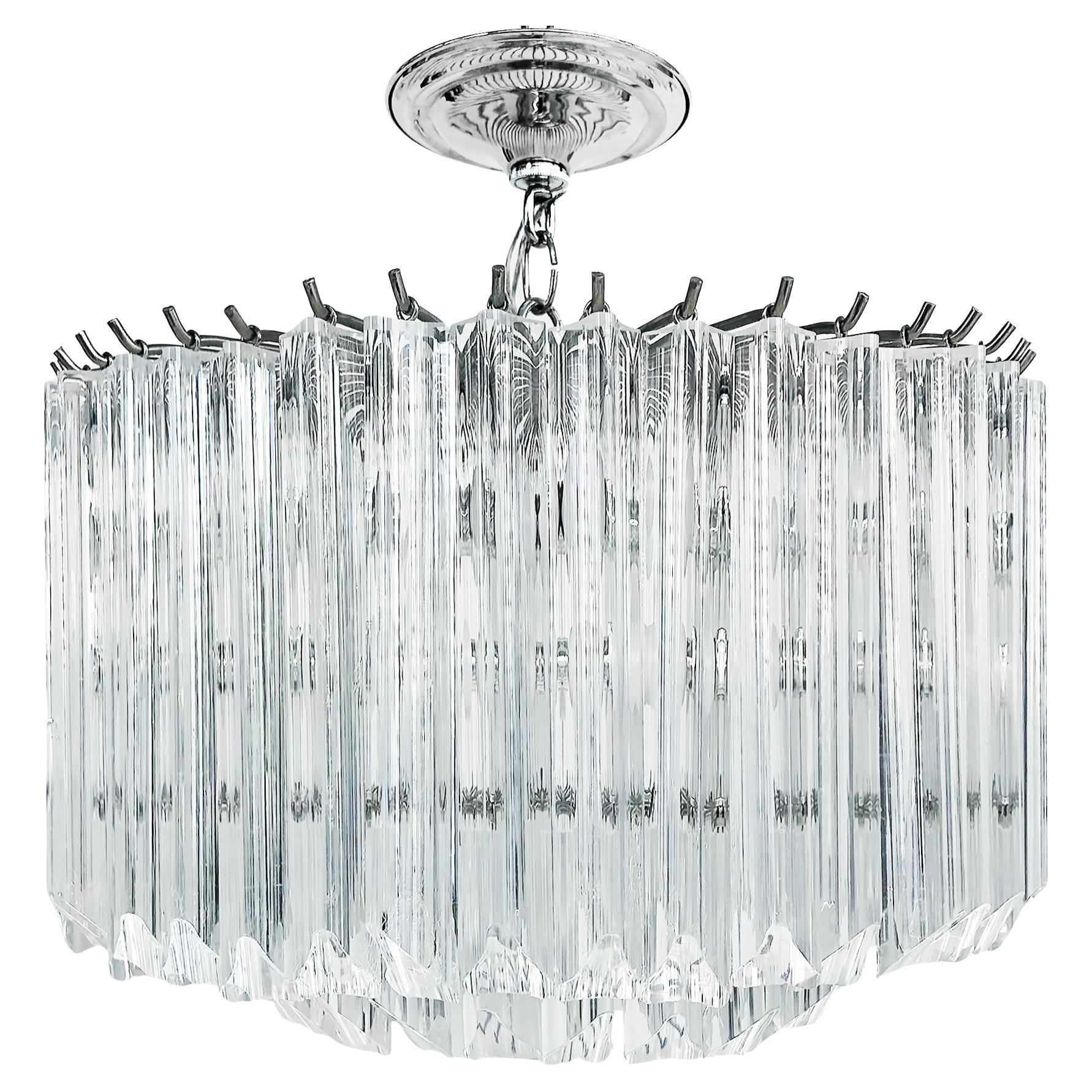 Lampadario cromato in lucite in stile metà secolo moderno con baldacchino