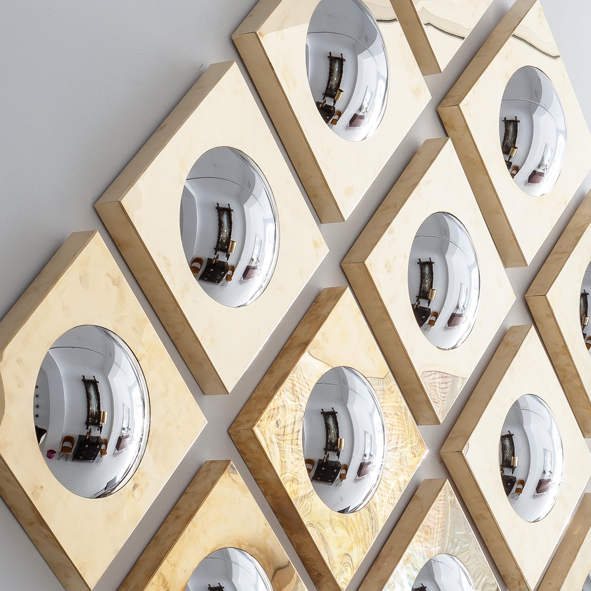 Mid-Century Modern Style Made of Brass Italian Convex Mirrors For Sale 5