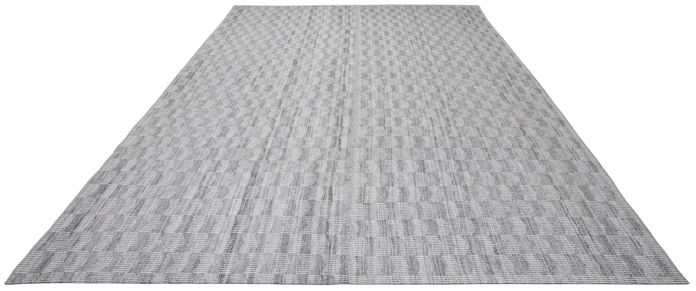 Hand-Woven Mid-Century Modern Style Minimalist Charmo Scallop Flatweave Rug For Sale