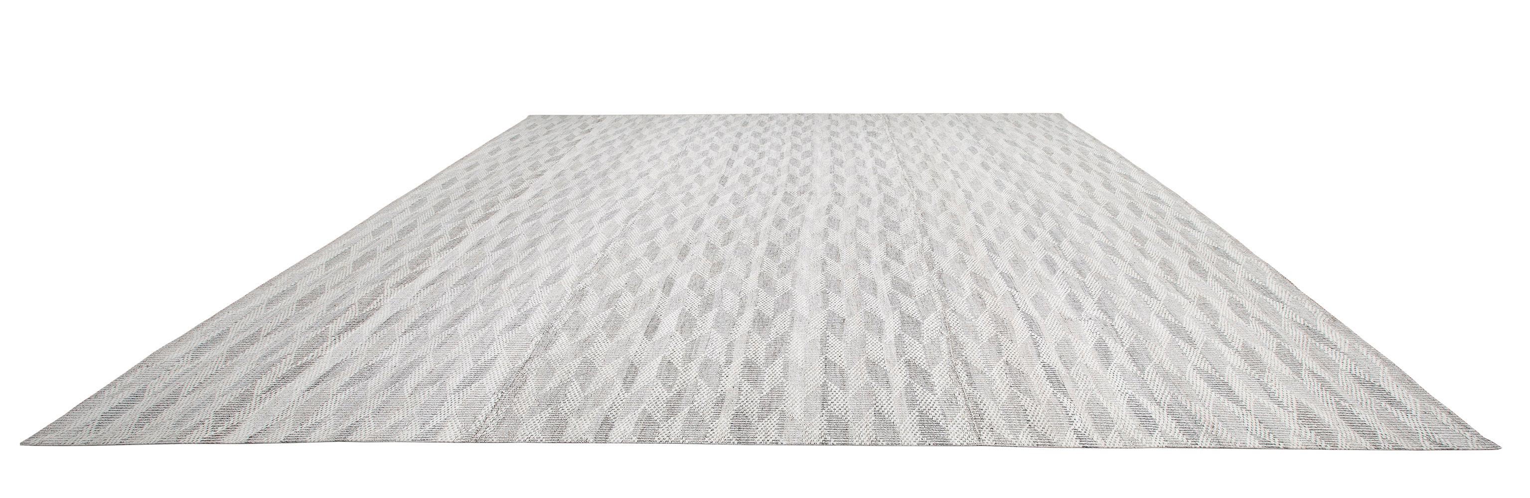 Tessuto a mano Tappeto a trama piatta Charmo Spearhead in stile minimalista moderno di metà secolo in vendita