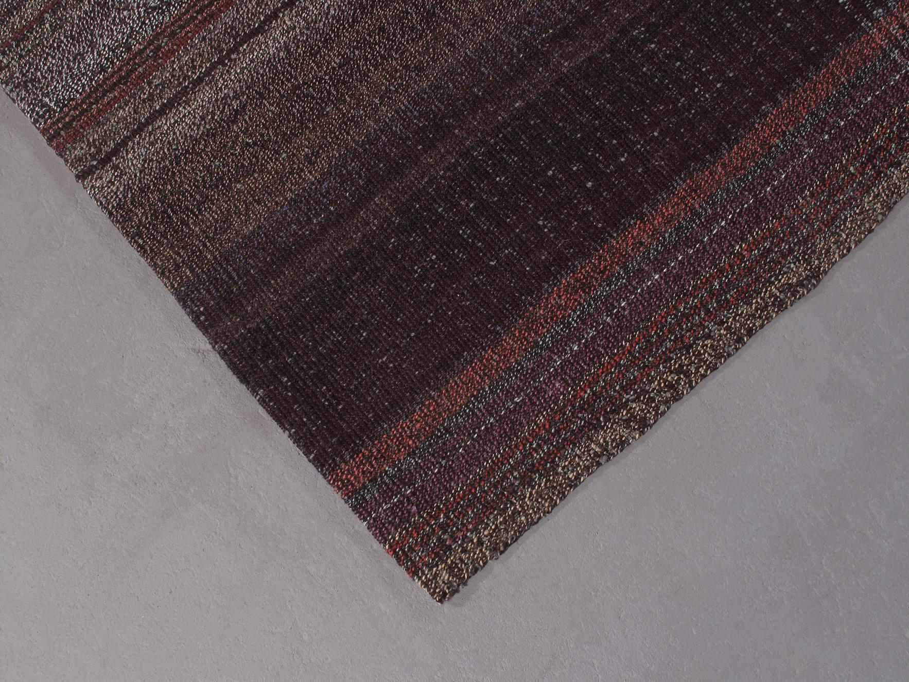 Hand-Woven Mid-Century Modern Style Minimalist Flatweave Rug For Sale