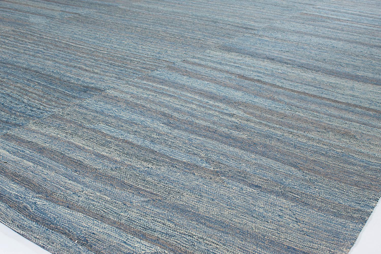 Wool Mid-Century Modern Style Minimalist Mazandaran Flatweave Rug For Sale