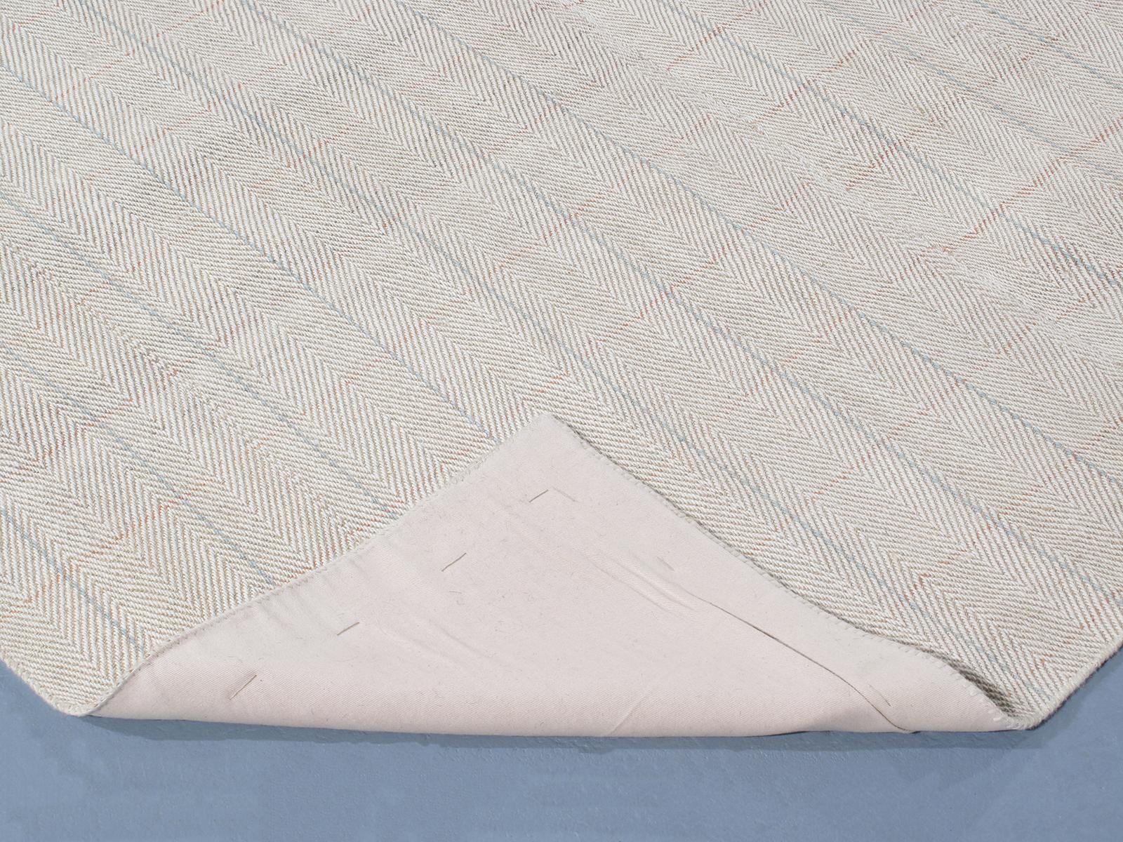 Minimalistischer persischer Flachgewebe-Teppich Pelas im modernen Stil der Jahrhundertmitte (Handgewebt) im Angebot