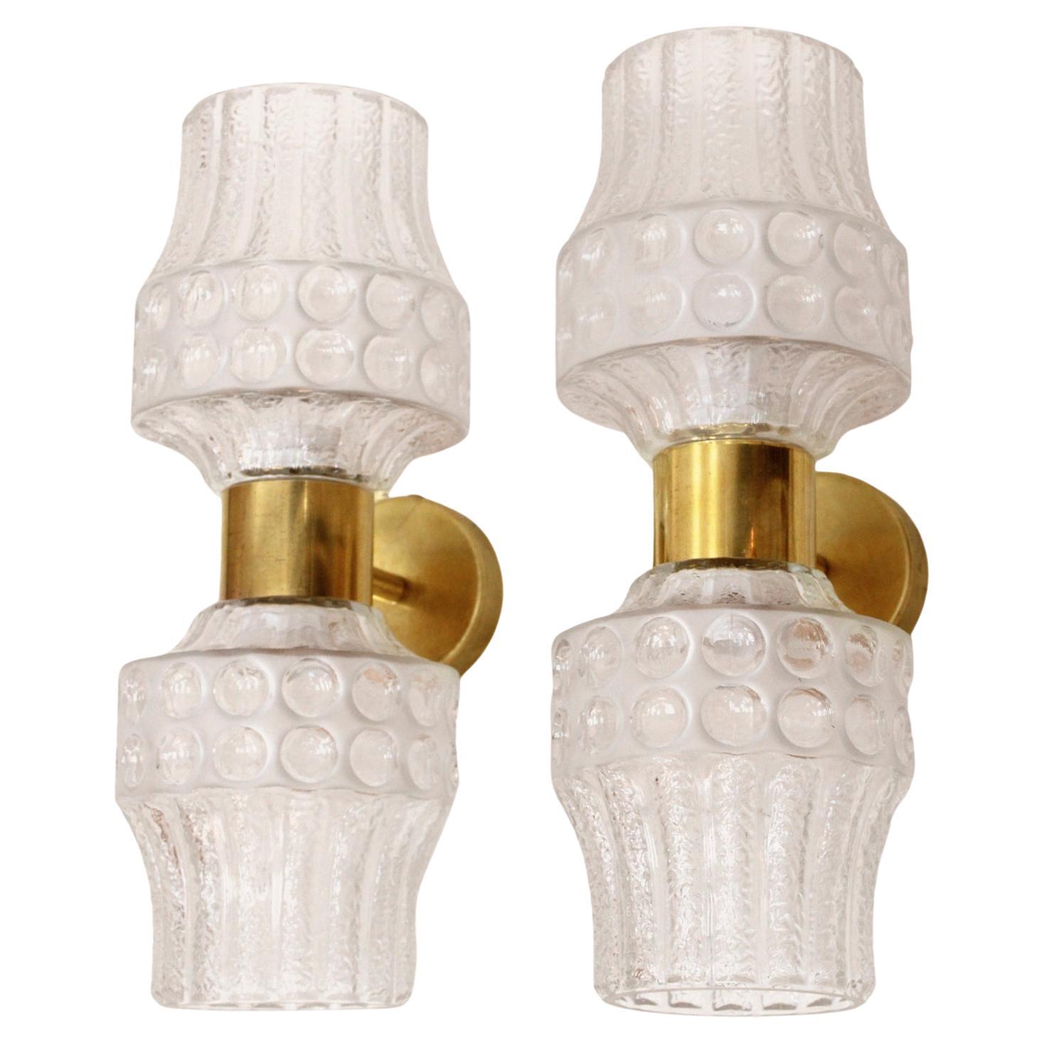Mid-Century Modern Style Murano Glass and Brass Pair of Italian Sconces For Sale