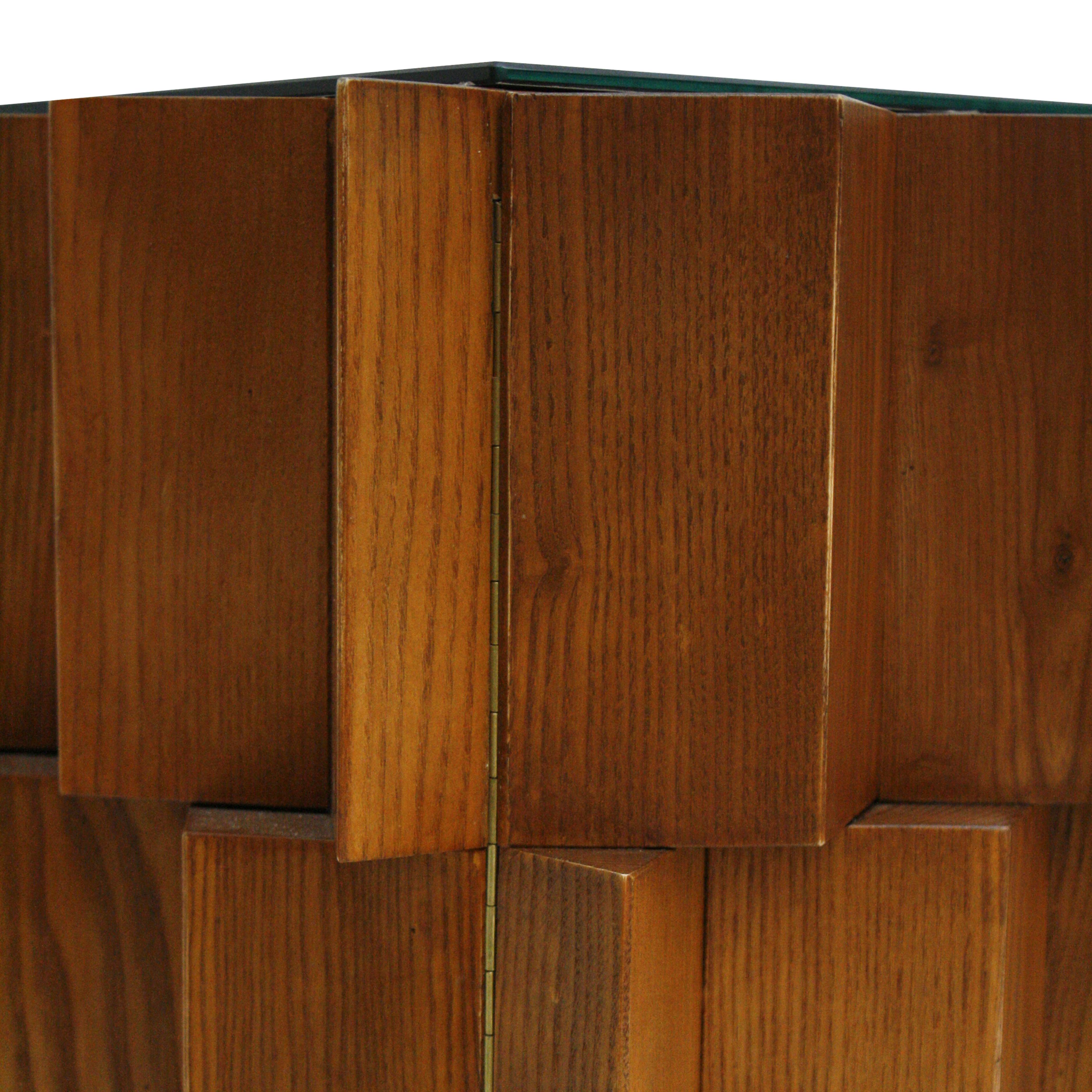 Mid-Century Modern Style Oak Wood and Black Glass Italian Sideboard For Sale 3