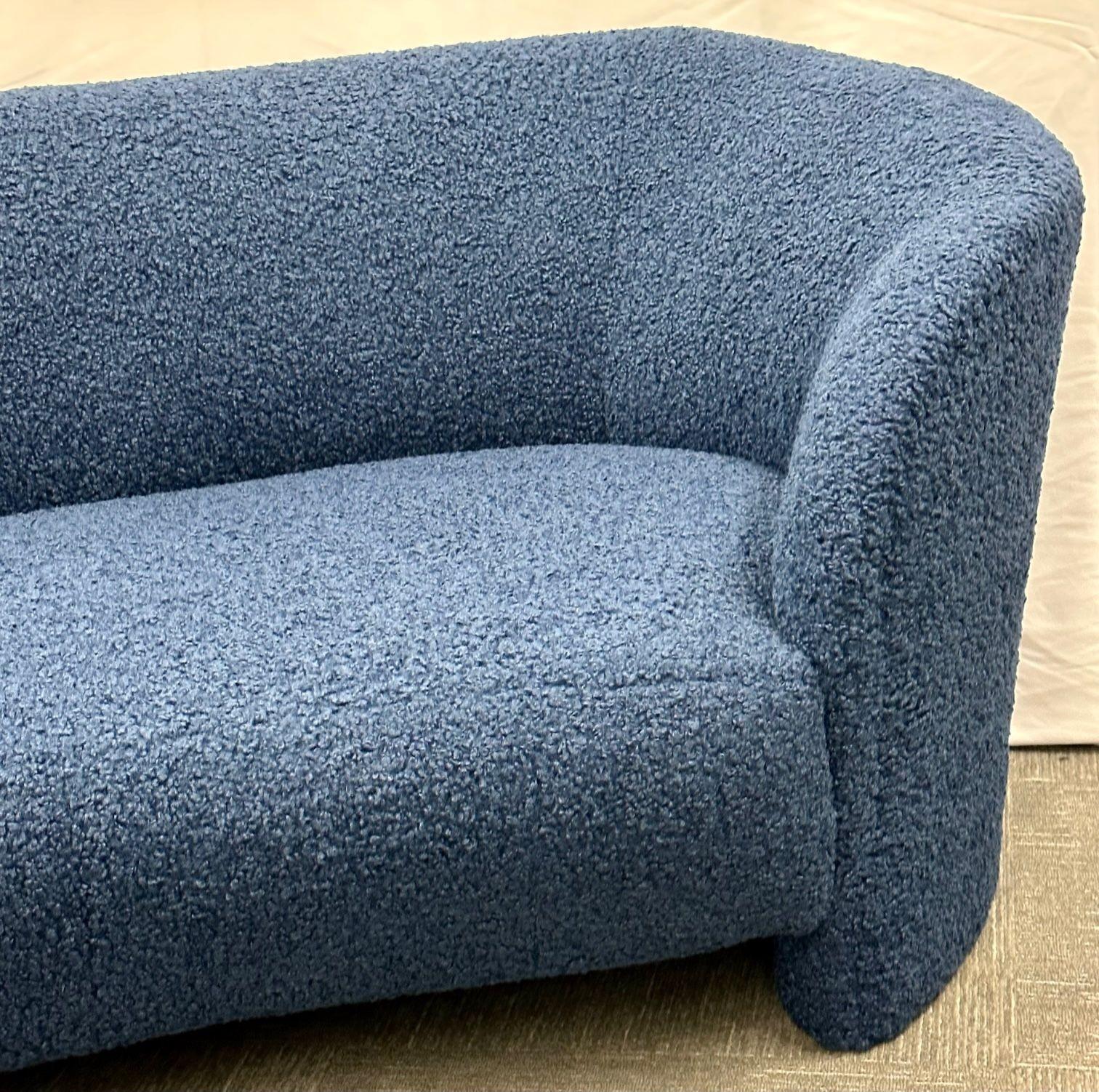 Mid-Century Modern Style Organic Form Kidney Shaped Cloud Sofa, Blue Boucle For Sale 4