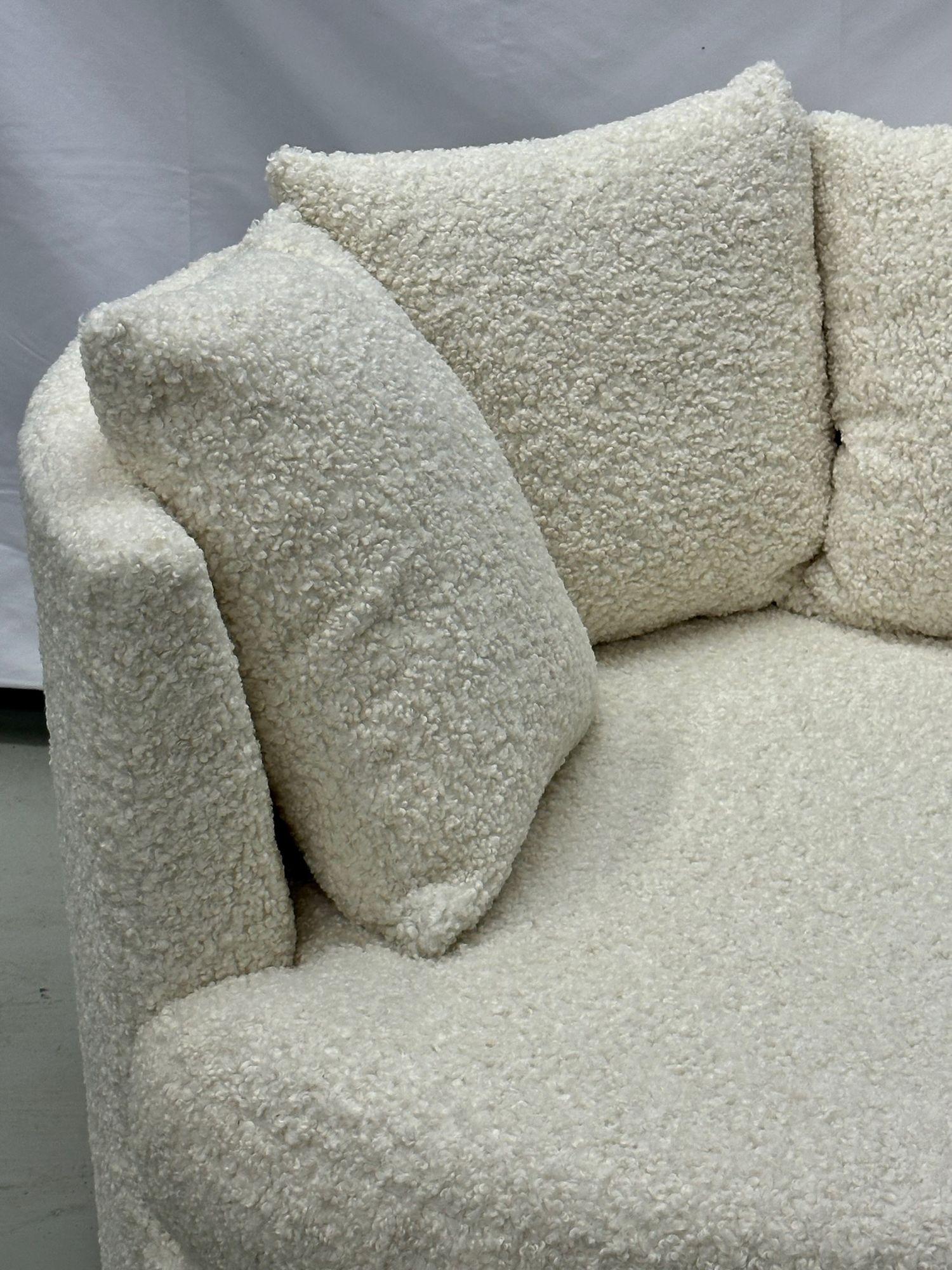 Mid-Century Modern Style Oversized White Boucle Swivel / Lounge Chair For Sale 1