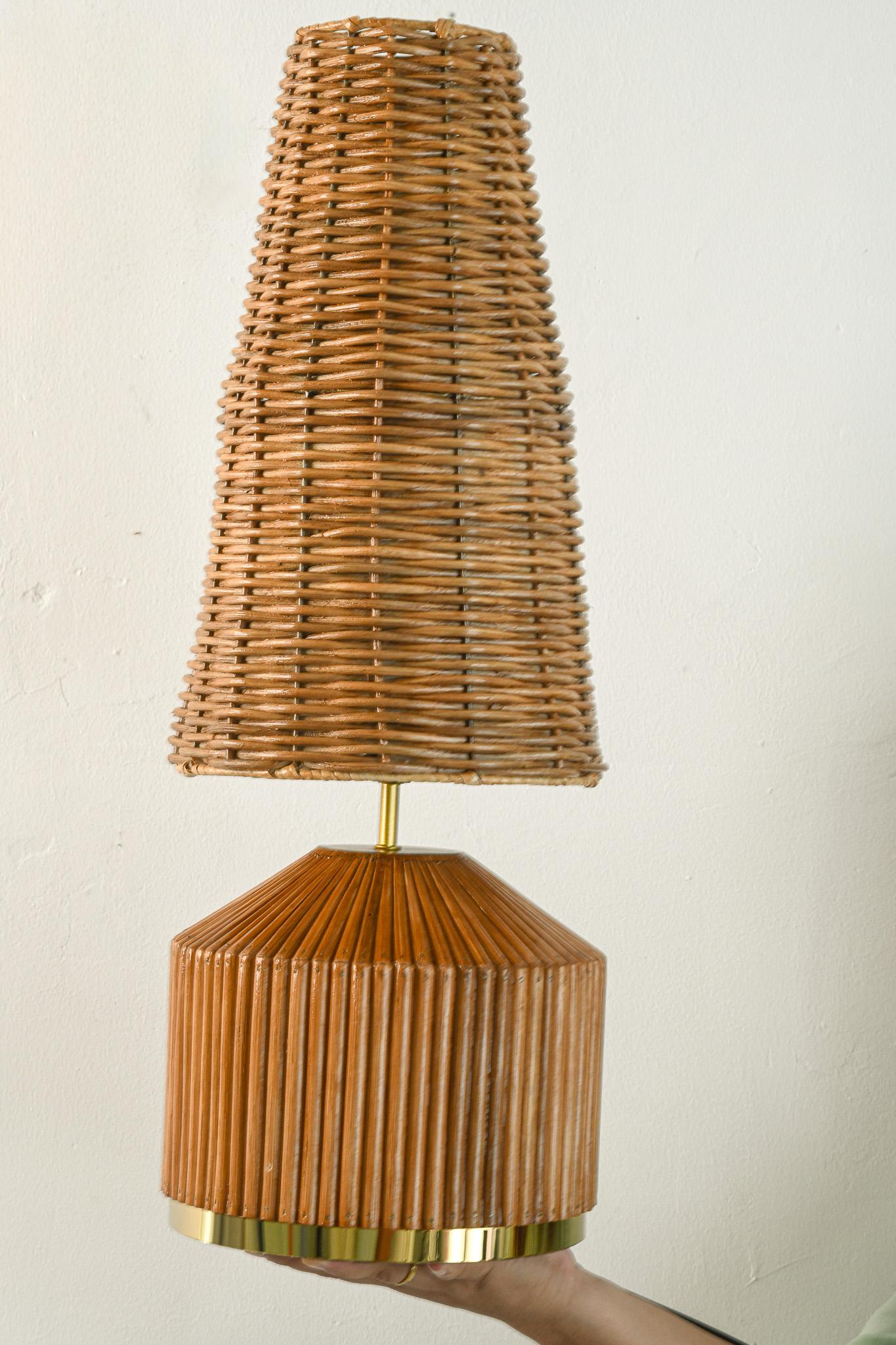 Lampe de table en osier, style The Modernity, en forme de canne à pêche Bon état - En vente à Oxford, GB