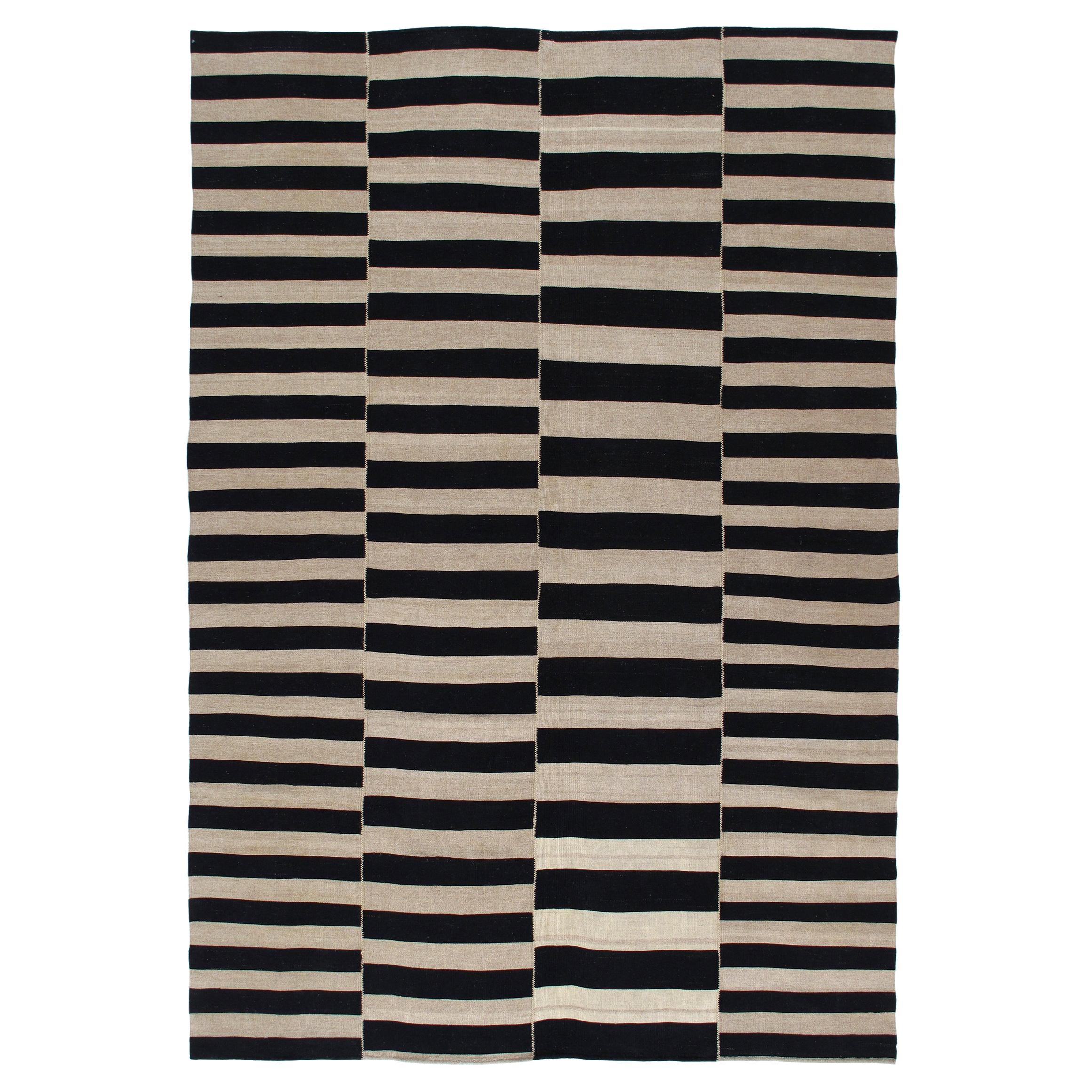 Mid-Century Modern Style Persian Flat-Weave Rug For Sale