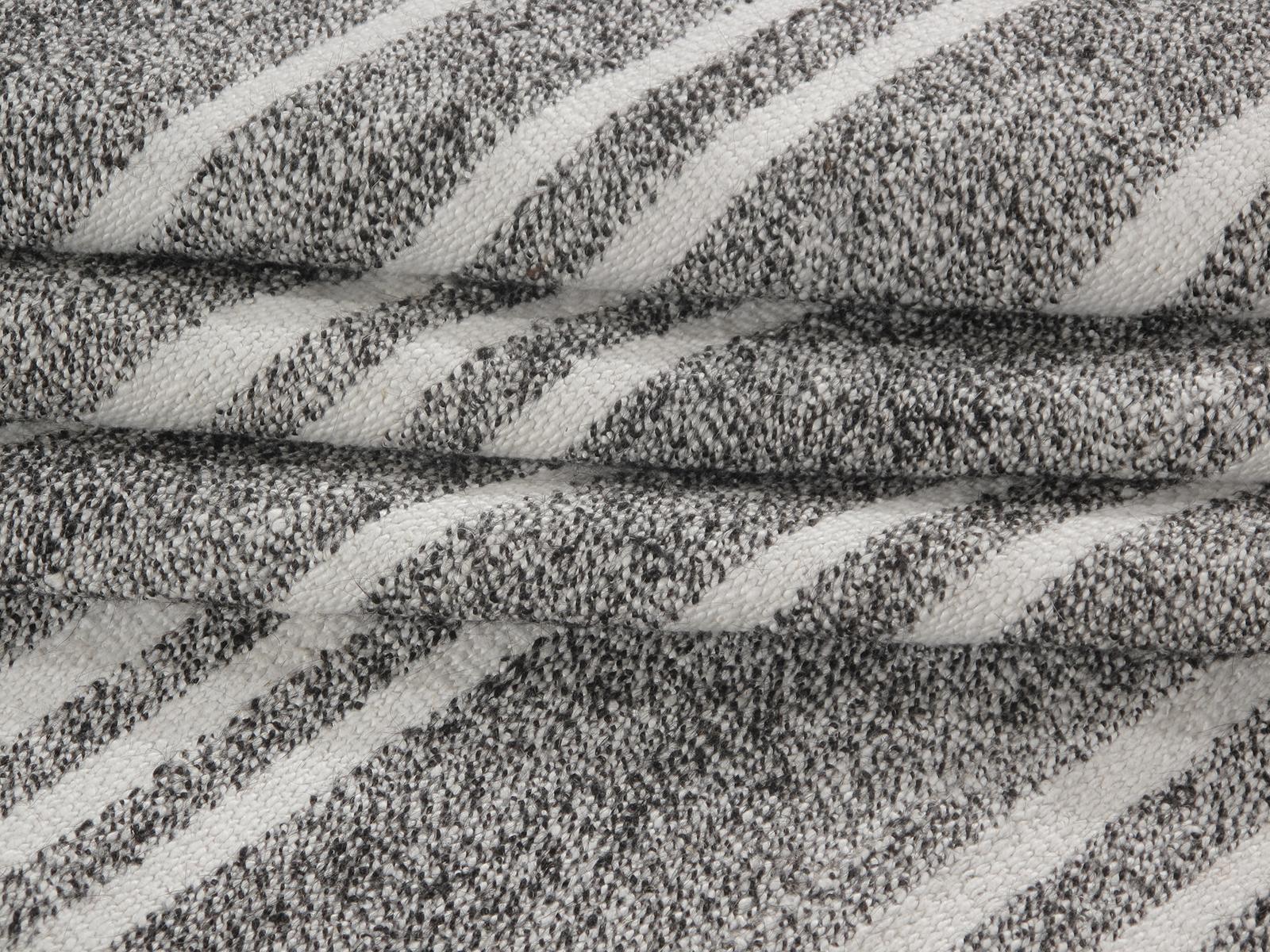 Persischer Flachgewebe-Teppich Pelas im modernen Stil der Jahrhundertmitte (Moderne der Mitte des Jahrhunderts) im Angebot