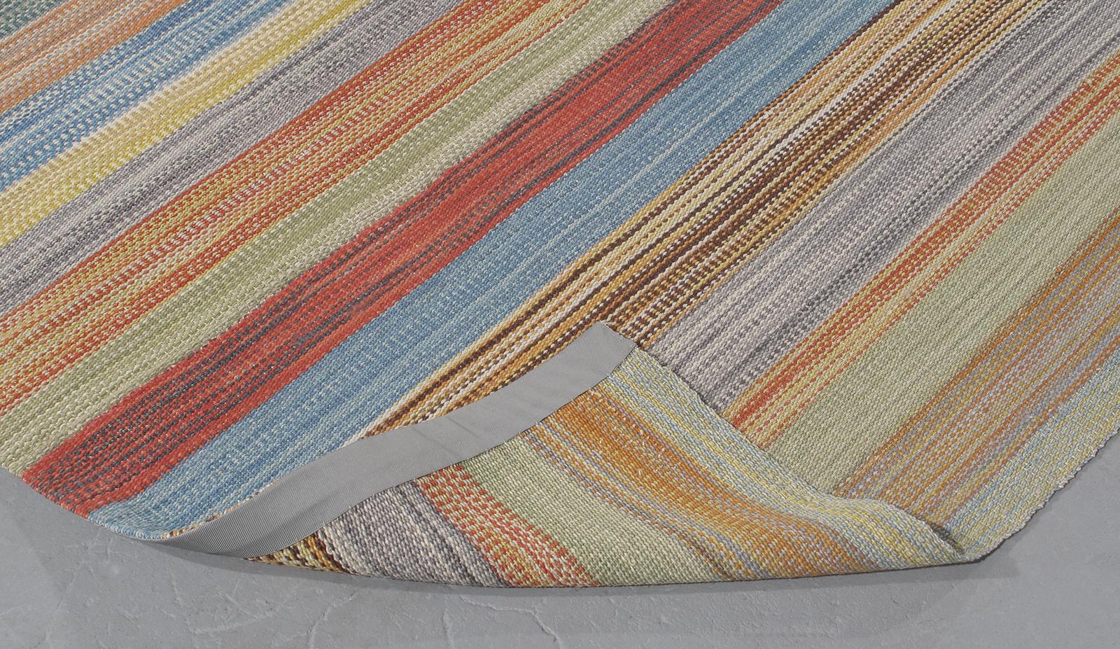 Persischer Flachgewebe-Teppich Pelas im modernen Stil der Jahrhundertmitte im Zustand „Neu“ im Angebot in New York, NY