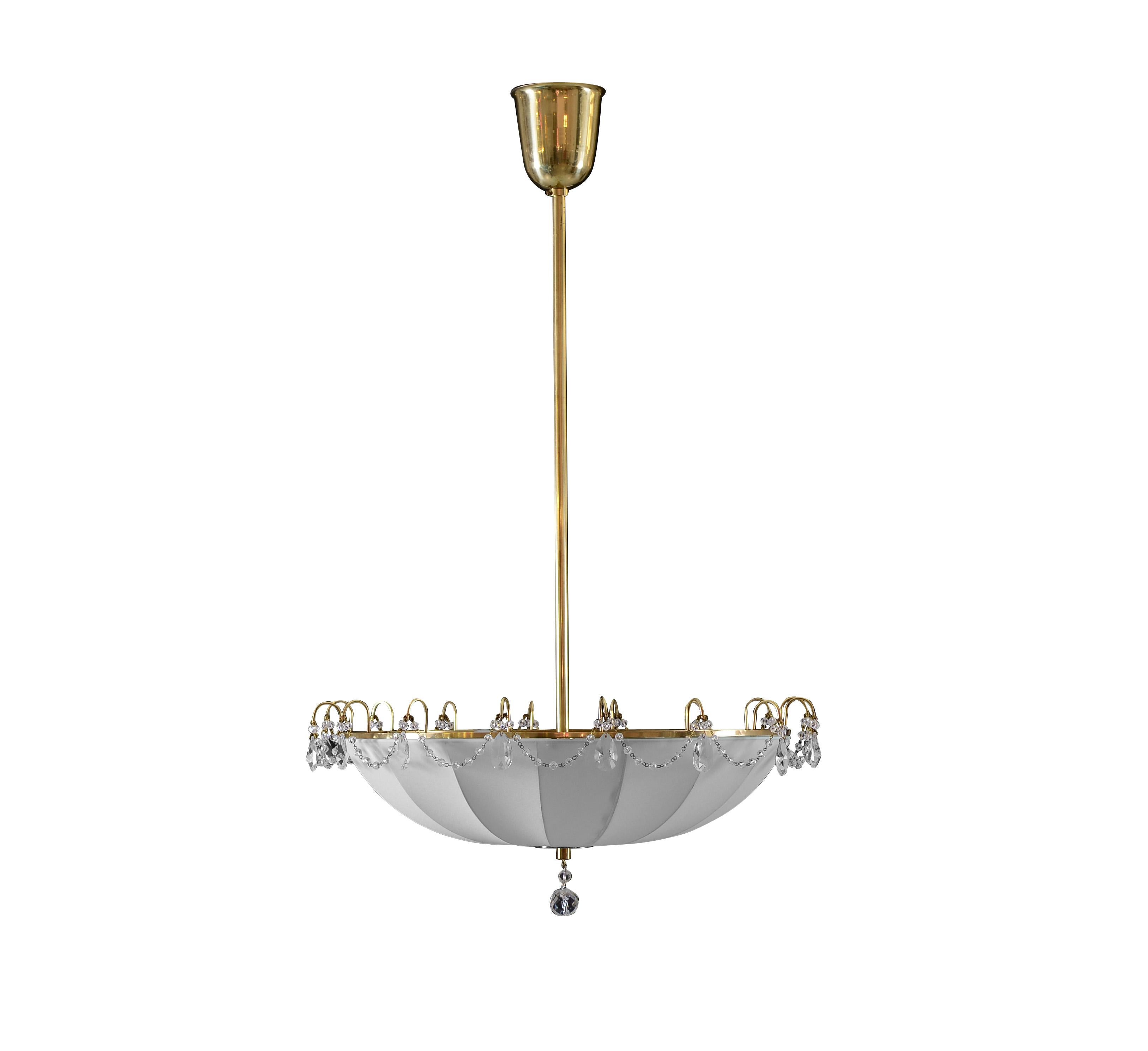 Lustre Umbrella en soie et verre de cristal de style The Modernity, Re-Edition Neuf - En vente à Vienna, AT