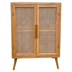 Grande armoire en bois de style moderne du milieu du siècle avec 2 portes en rotin tressé