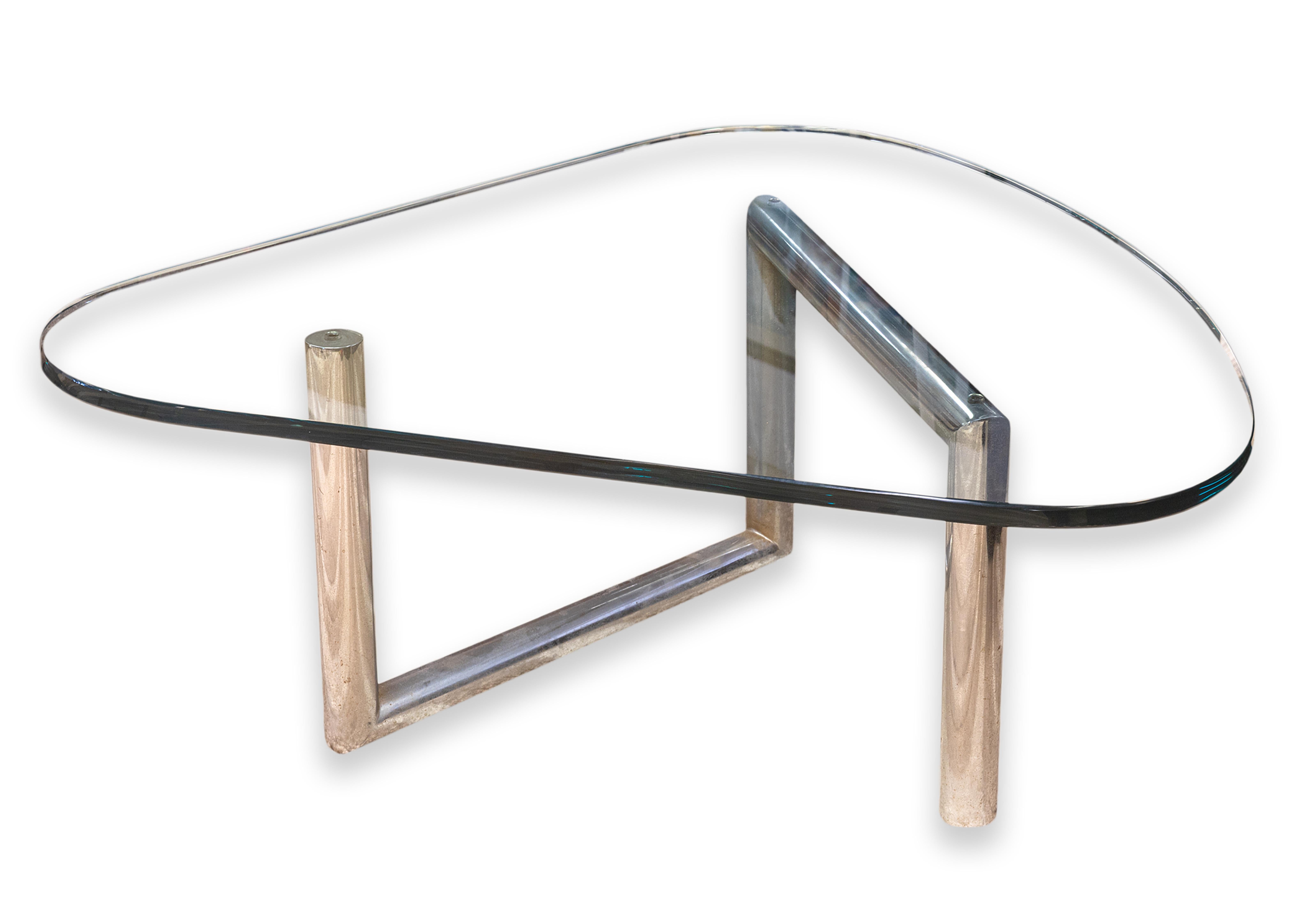 Mid Century Modern Style Tubular Chrome and Glass Kidney Shaped Coffee Table For Sale 1