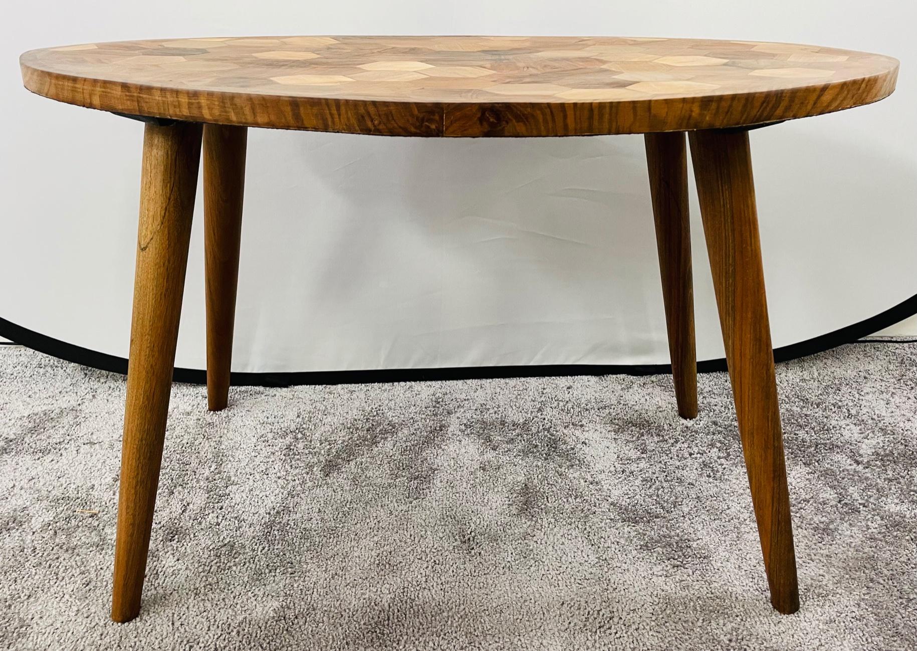 Unknown Mid-Century Modern Style Wooden Coffee Table