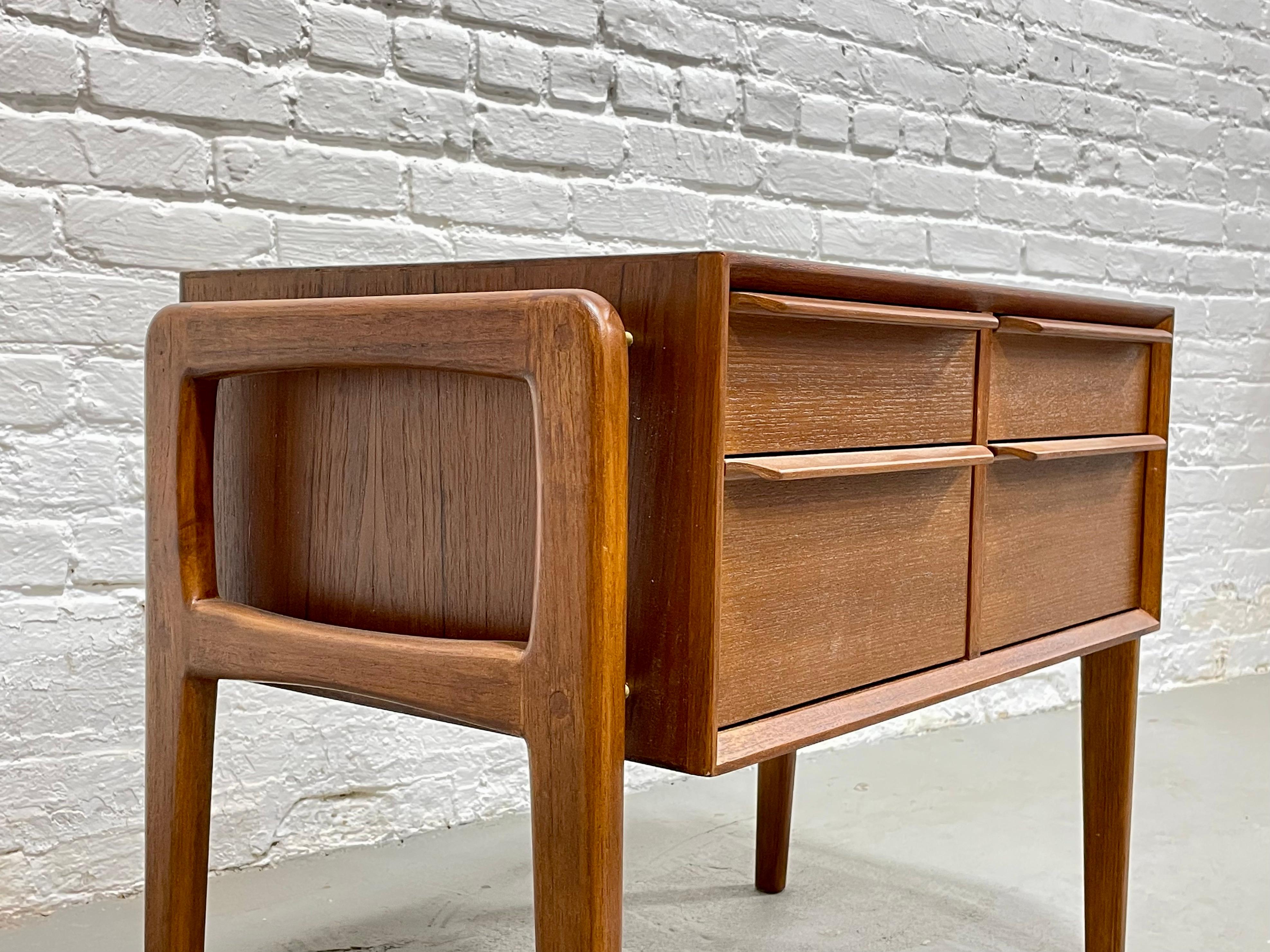 Mid-Century Modern Styled Handmade Teak Cabinet / Entryway Table For Sale 1