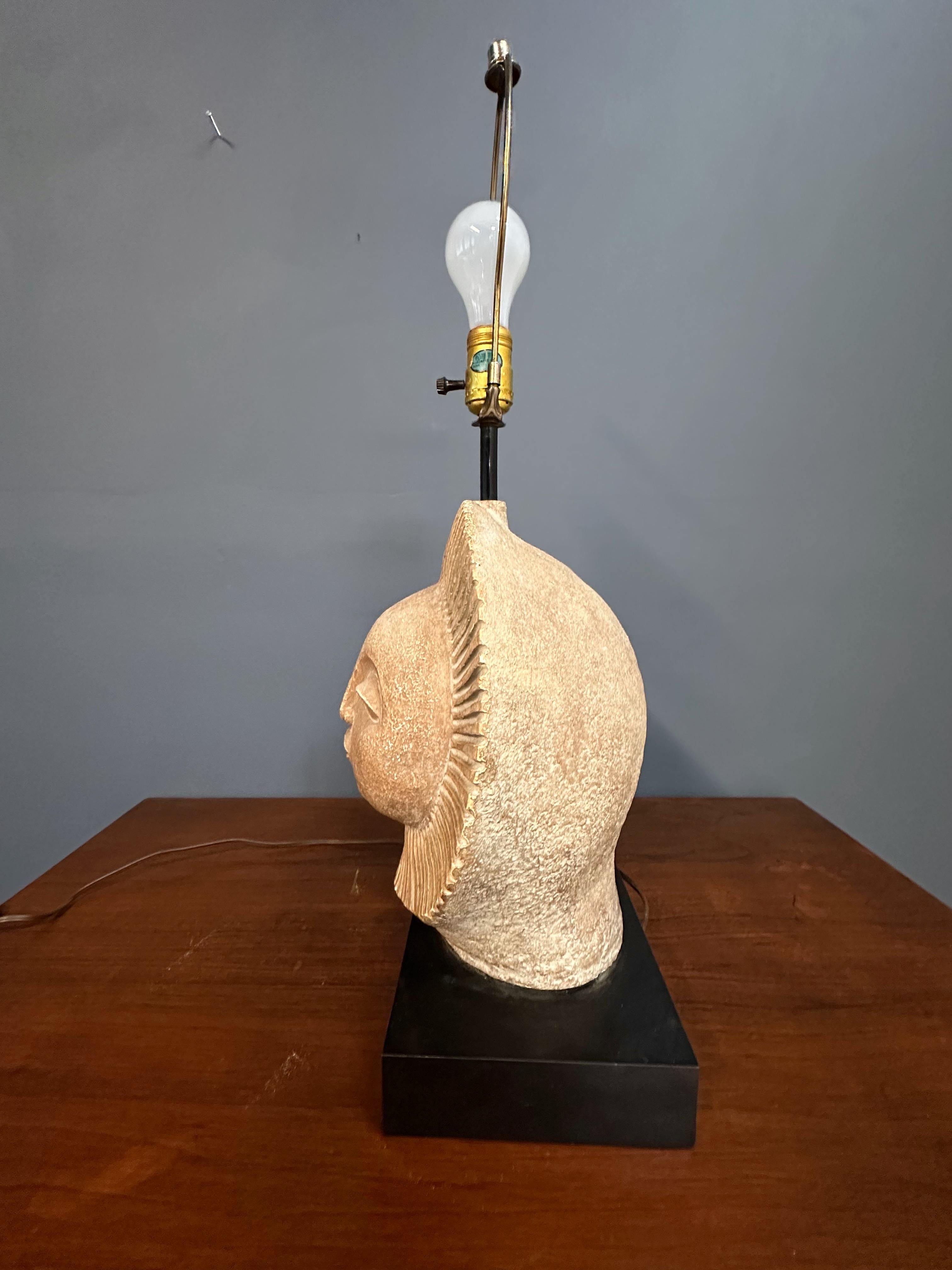 XX secolo Lampada da tavolo Sun Face di Paul Bellardo, in stile Mid-Century Modern, di Austin Productions Inc. in vendita