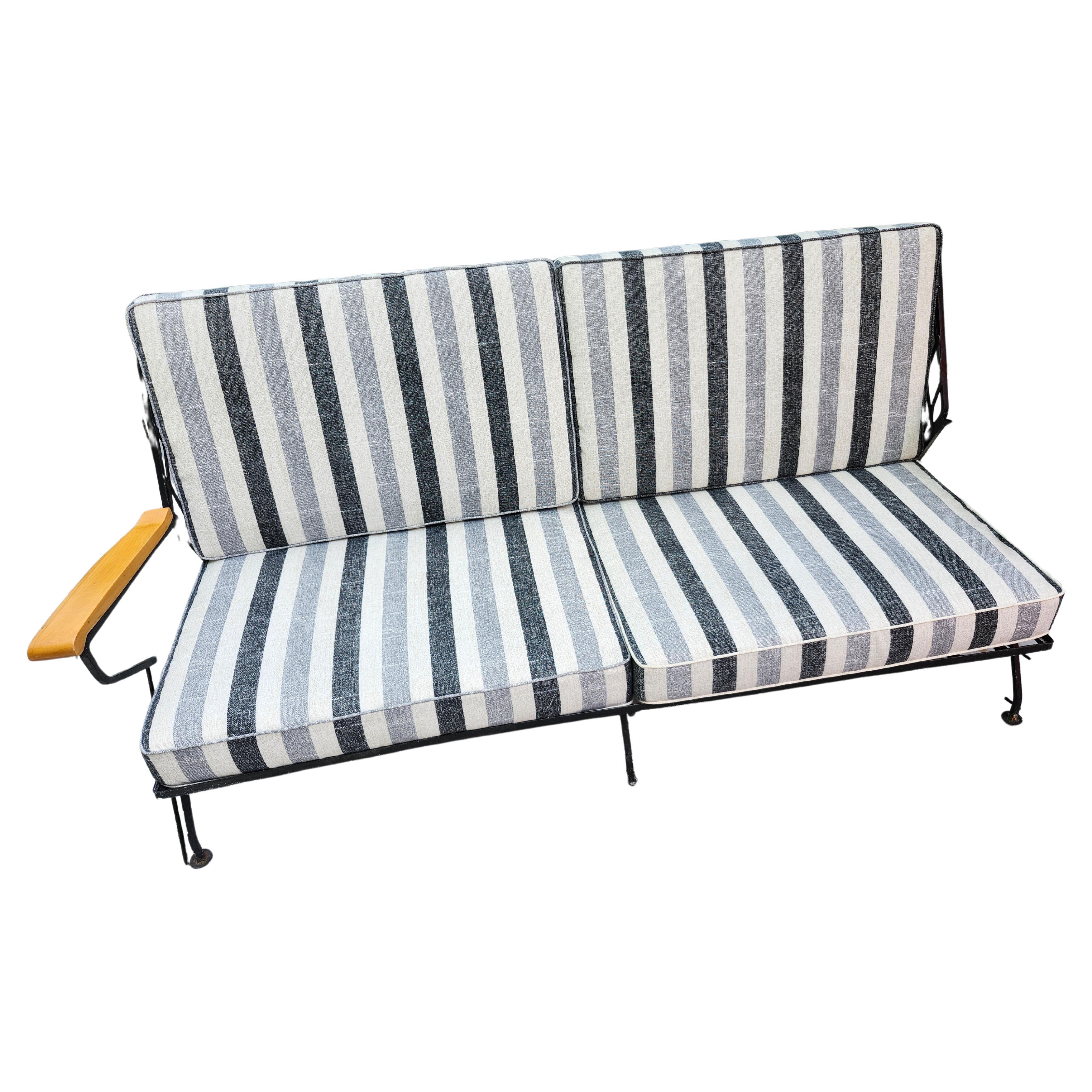 Fait main Canapé moderne du milieu du siècle Tempestini pour Salterini avec parapluie C1955 en vente