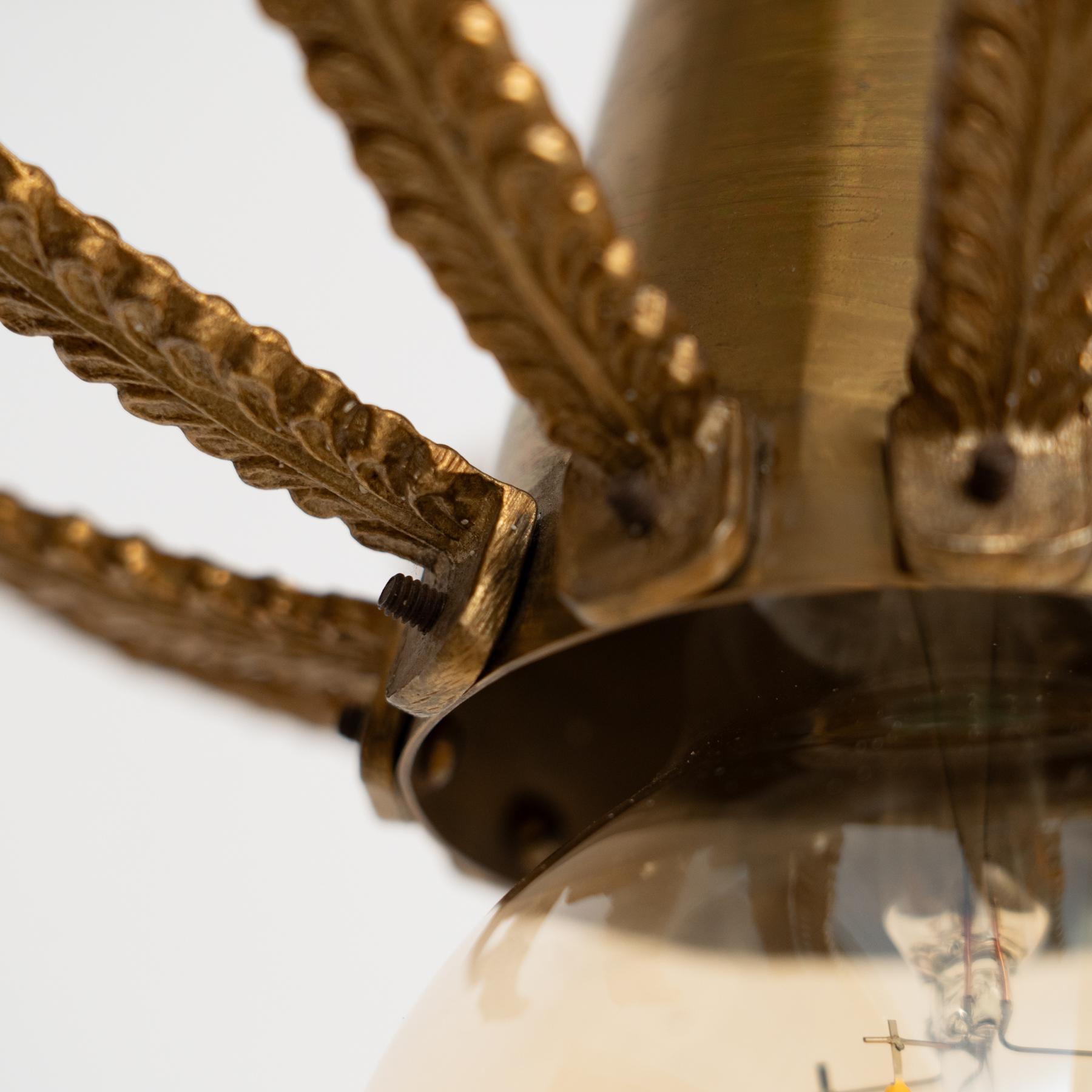 Lampada da soffitto in ottone a raggiera moderna del metà secolo in vendita 3