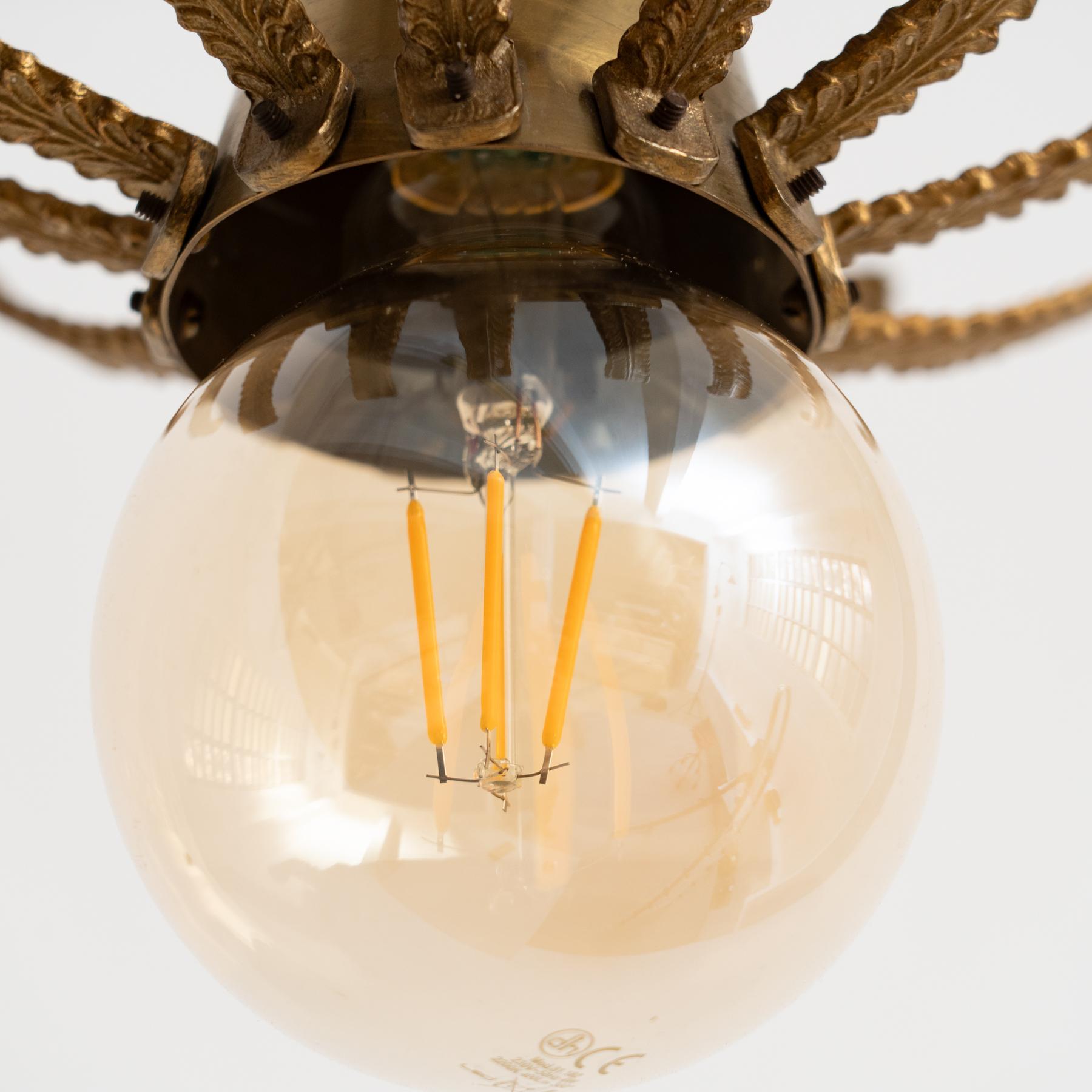 Ottone Lampada da soffitto in ottone a raggiera moderna del metà secolo in vendita