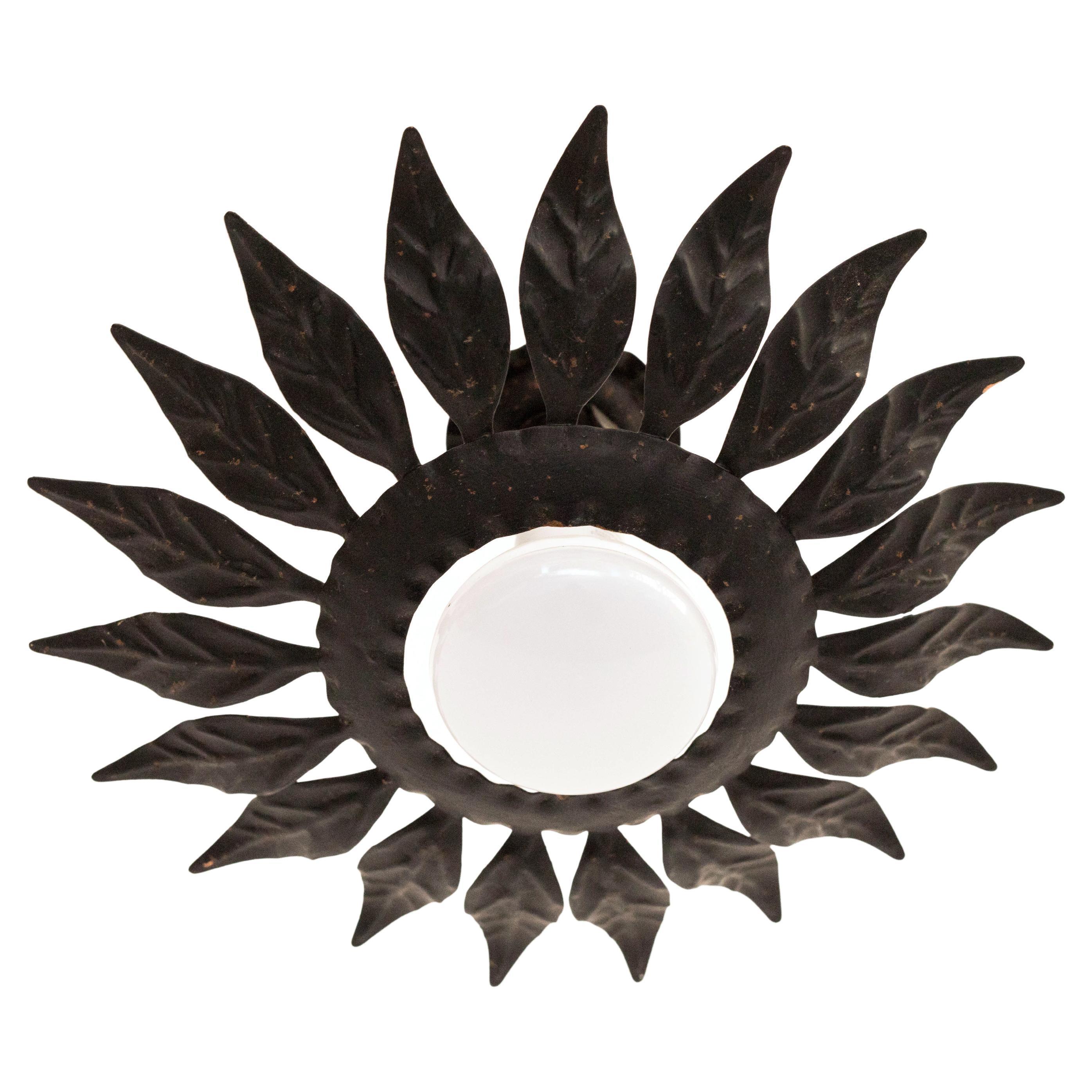 Mid-Century Modern Sunburst Brass Pendant Lamp – Circa 1960, France In Good Condition For Sale In Barcelona, ES