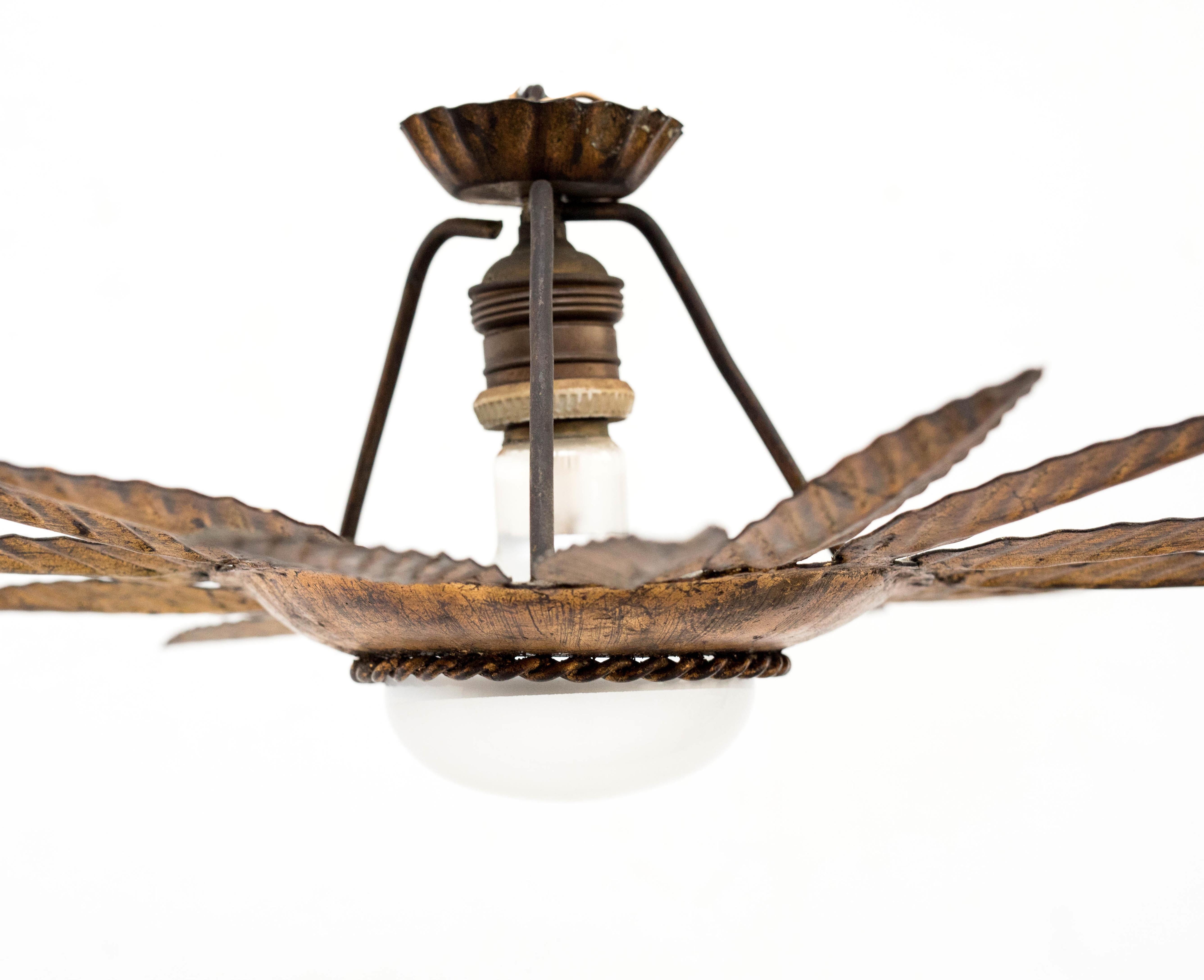 Mid-Century Modern Vinatge Sunburst Brass Pendant Lamp, circa 1960 For Sale 3