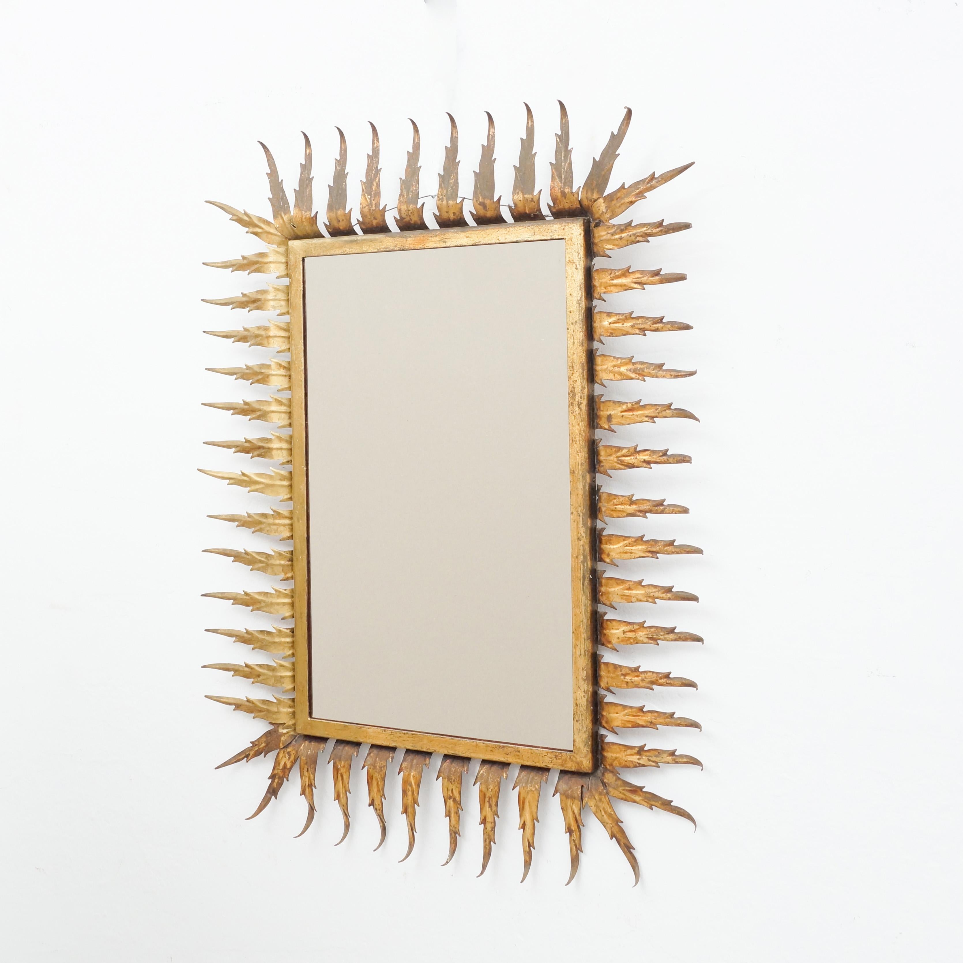 Mid-Century Modern Sunburst Mirror Brass, circa 1960 In Good Condition In Barcelona, Barcelona