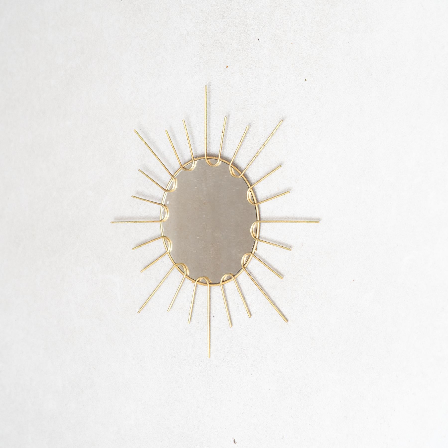 Francese Specchio a raggiera in ottone, metà del secolo scorso, 1960 circa in vendita