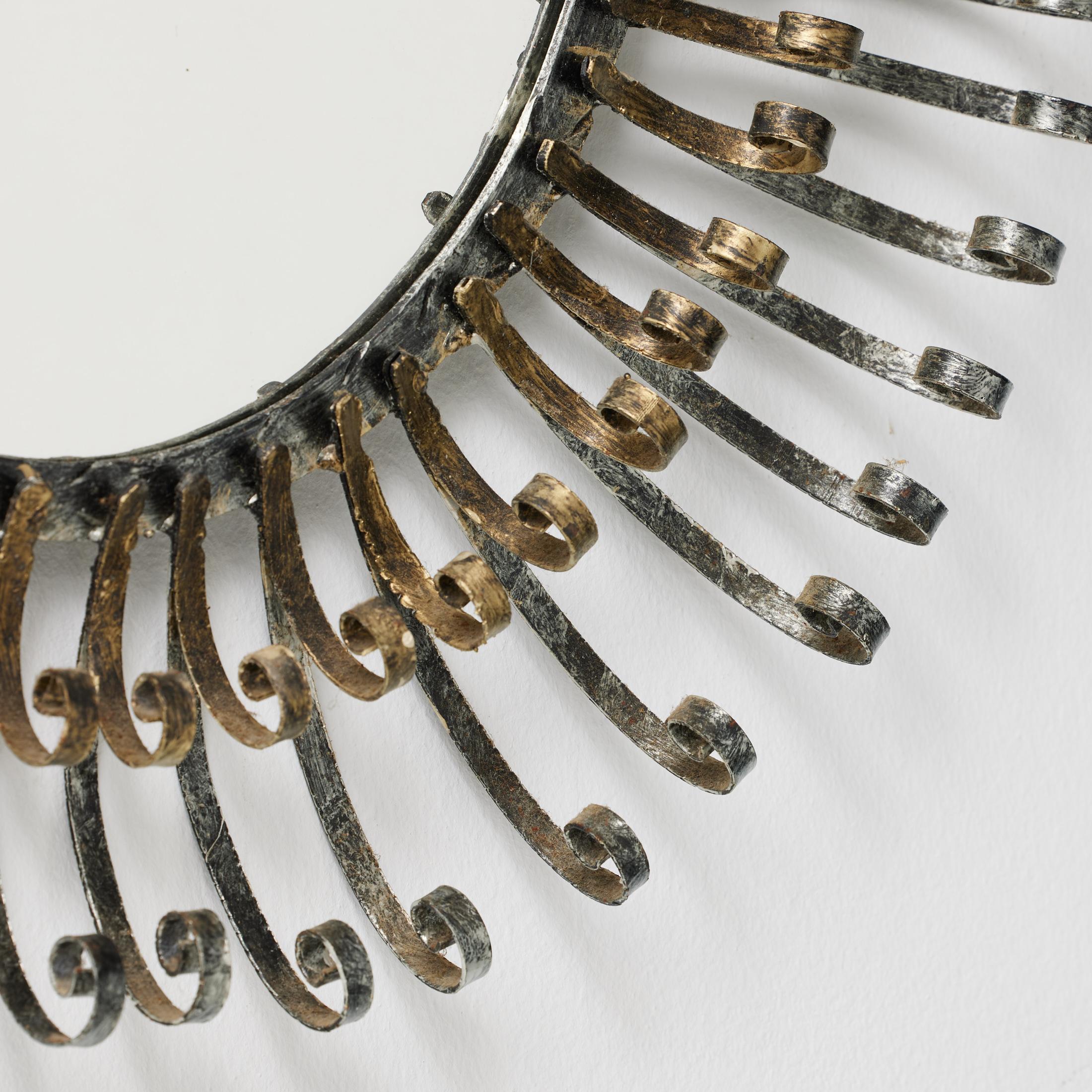 Mid-Century Modern Sunburst Mirror Brass, circa 1960 Metal en venta