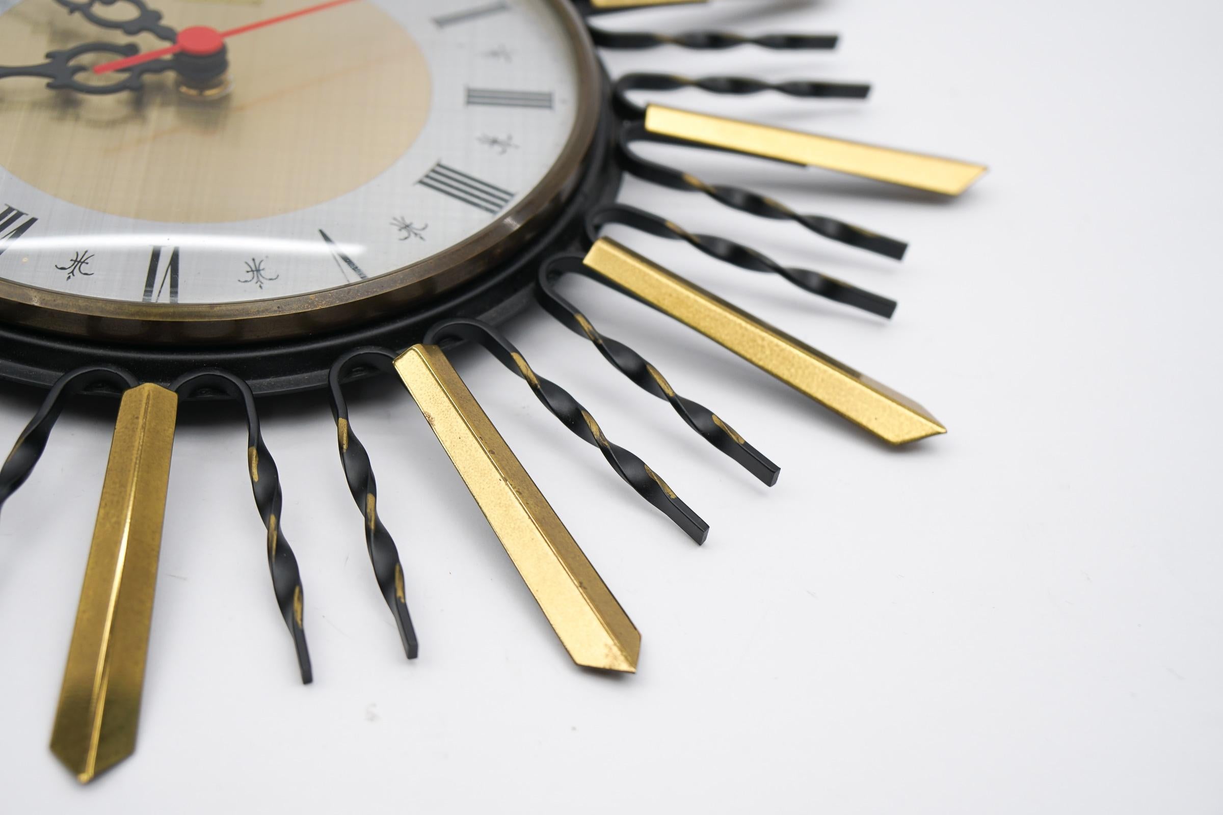 Mid-Century Modern Sunburst Wall Clock by CONDOR, 1950s In Good Condition For Sale In Nürnberg, Bayern