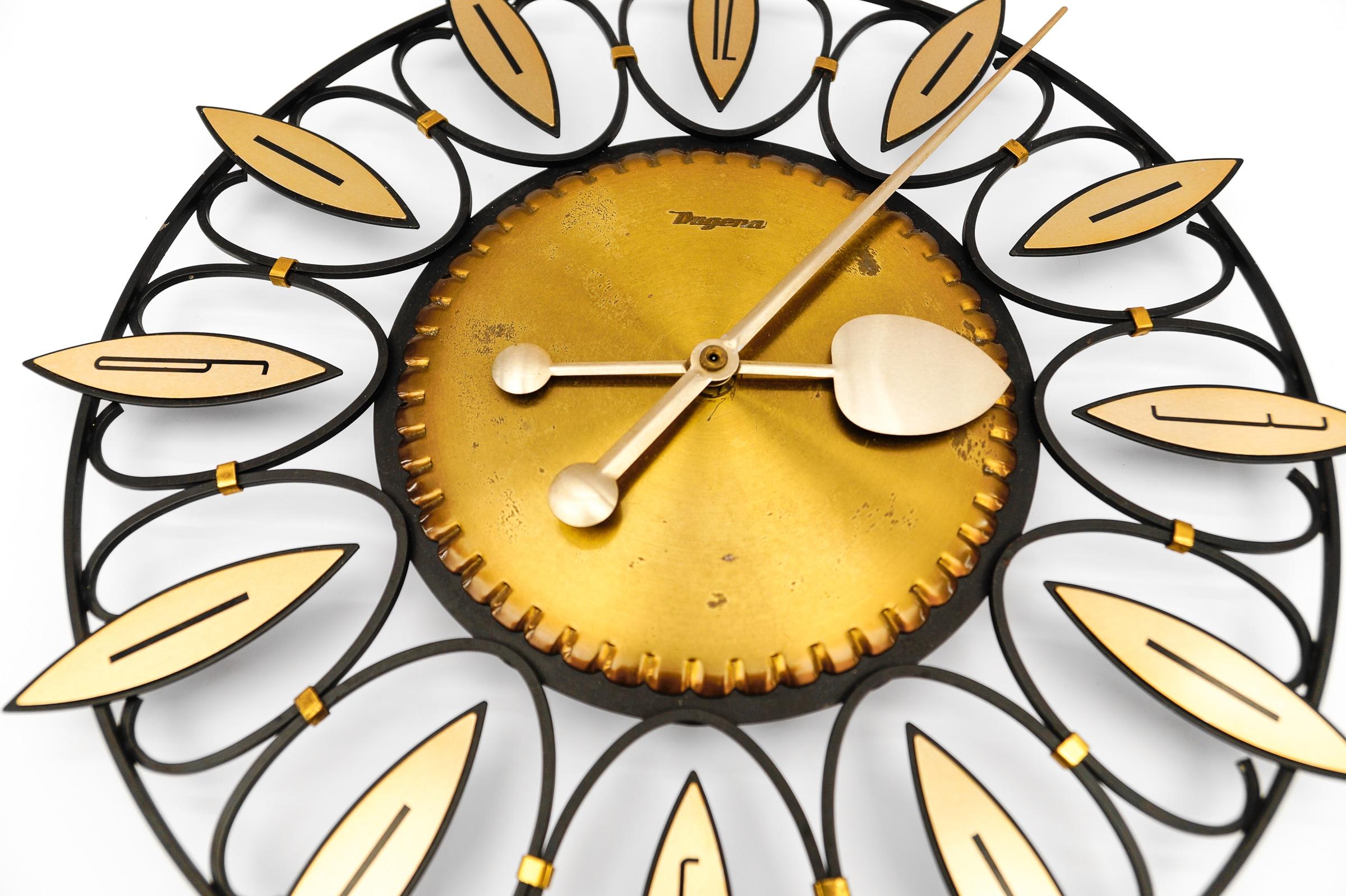 Horloge murale Sunburst de DUGENA en laiton, Allemagne, années 1960 Bon état - En vente à Nürnberg, Bayern