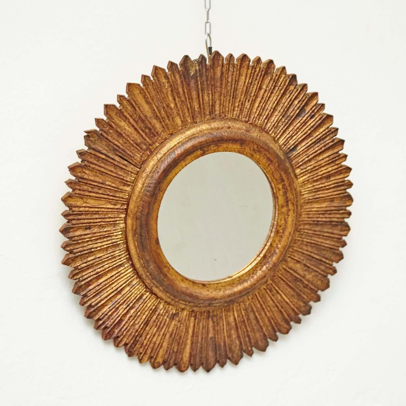 Mid-Century moderno Specchio da parete a raggiera della modernità di metà secolo, 1960 circa in vendita