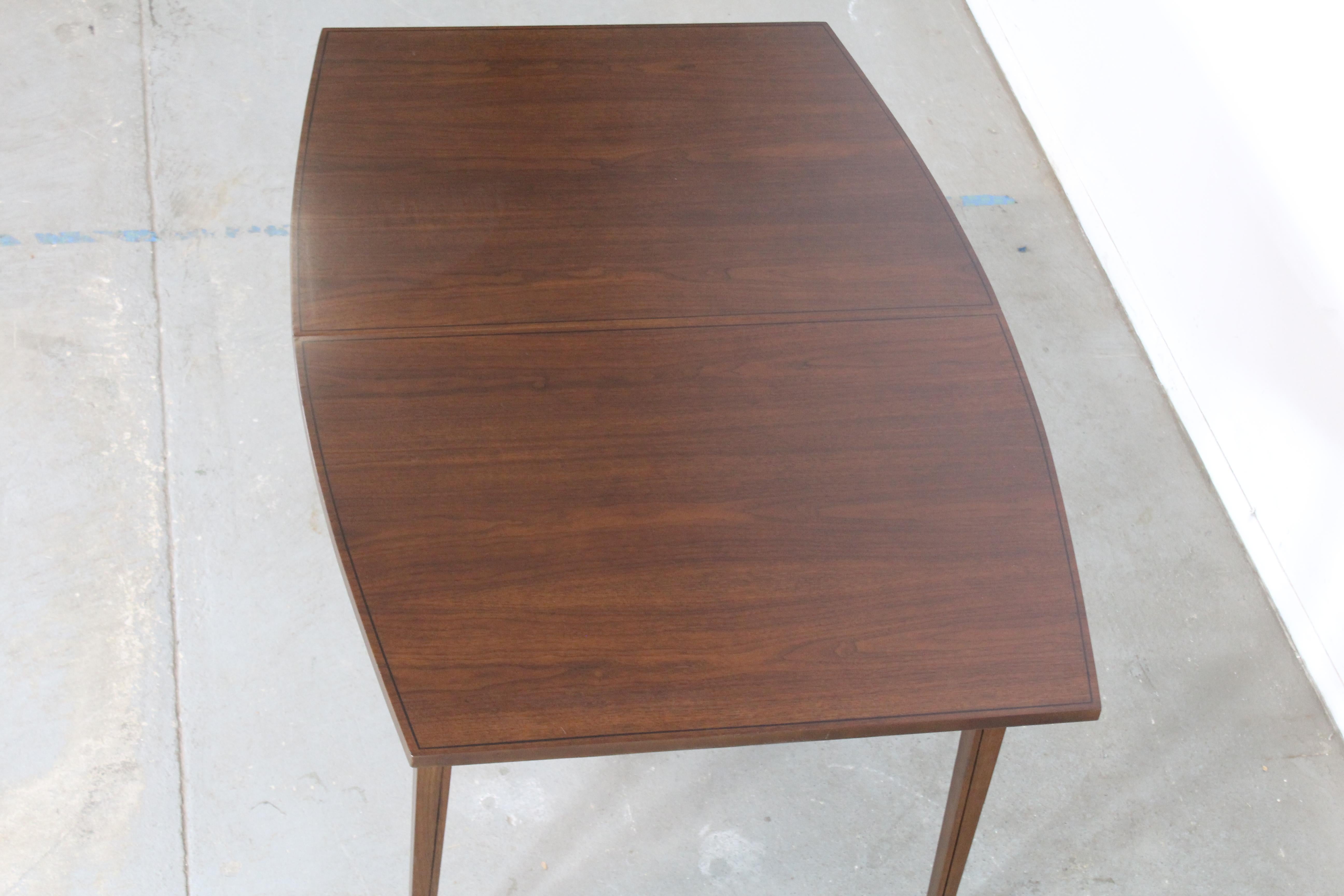 Mid-Century Modern Surfboard Walnut Dining Table by Broyhill For Sale 4