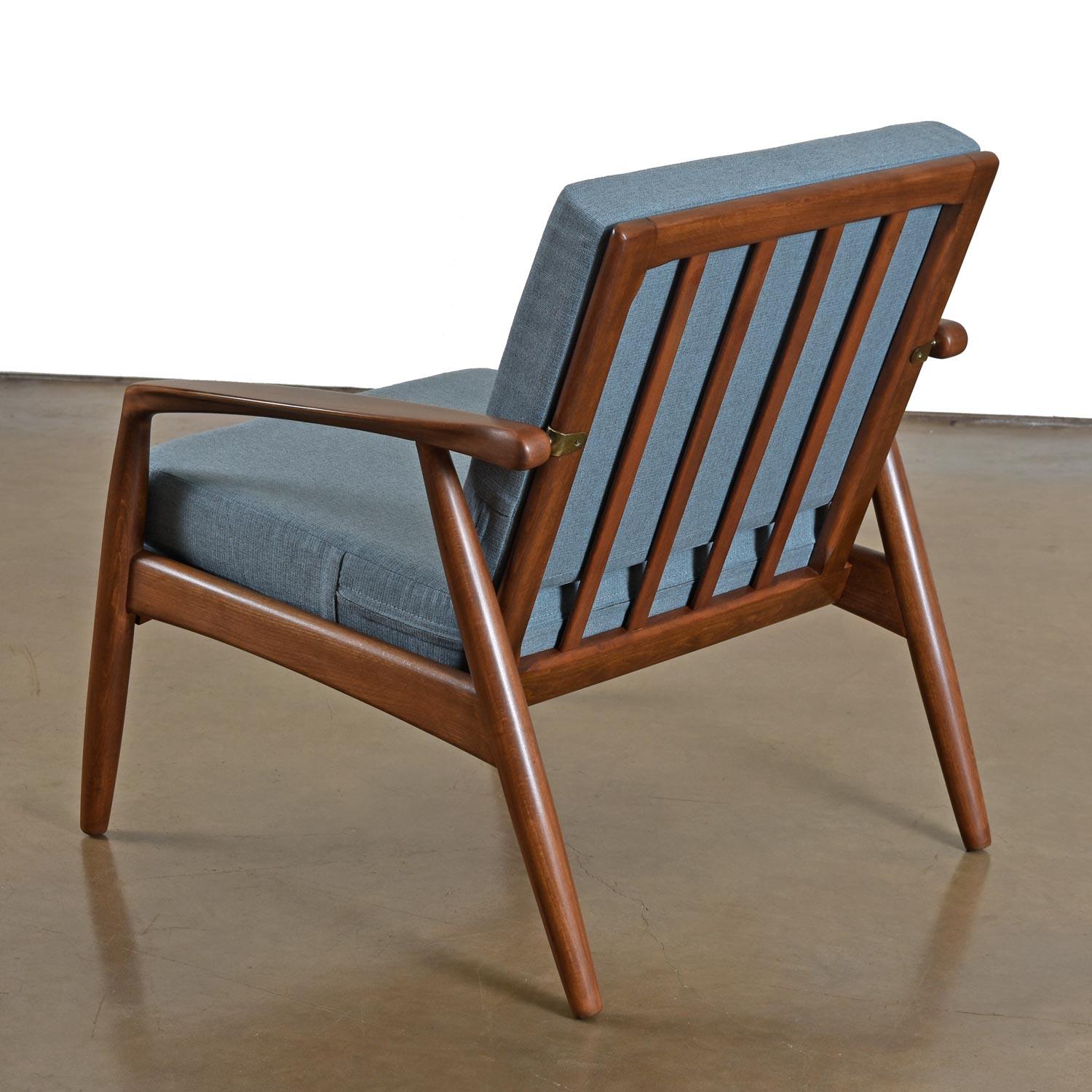 Mid-Century Modern Svend Madsen Beech Wood Lounge Chair In Excellent Condition In Chattanooga, TN
