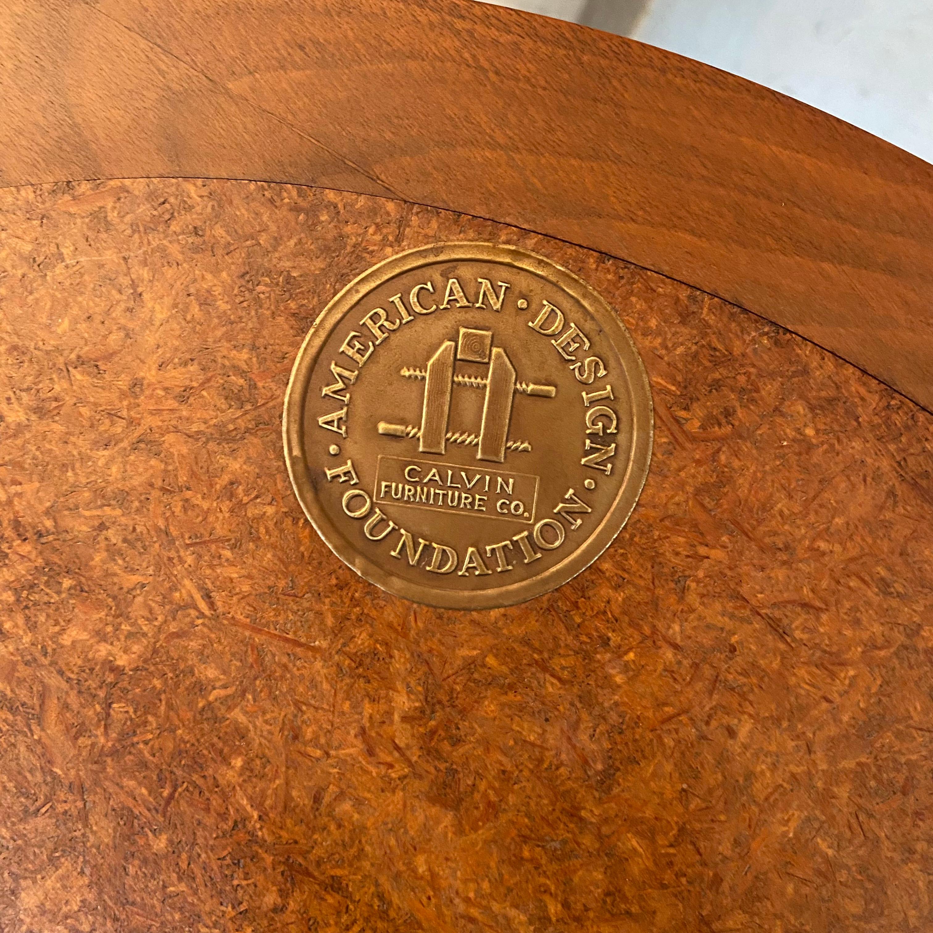Mid-Century Modern Swag Leg Side Table By Kipp Stewart And Stewart MacDougal in vendita 3