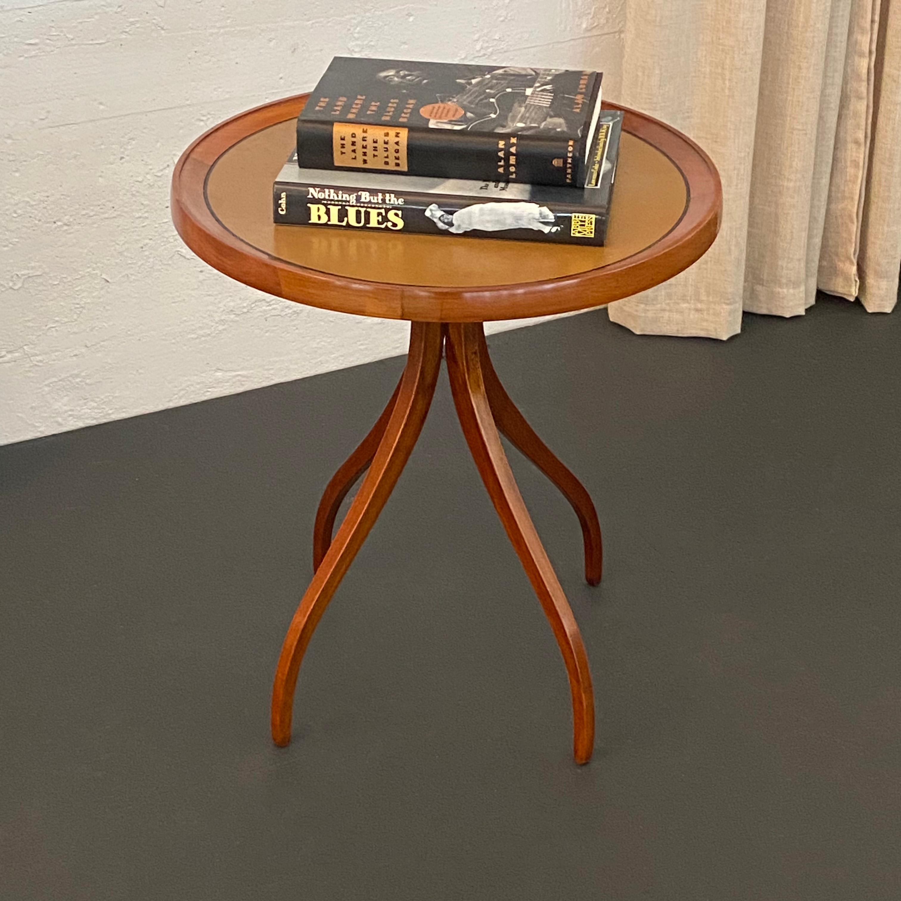 Americano Mid-Century Modern Swag Leg Side Table By Kipp Stewart And Stewart MacDougal in vendita
