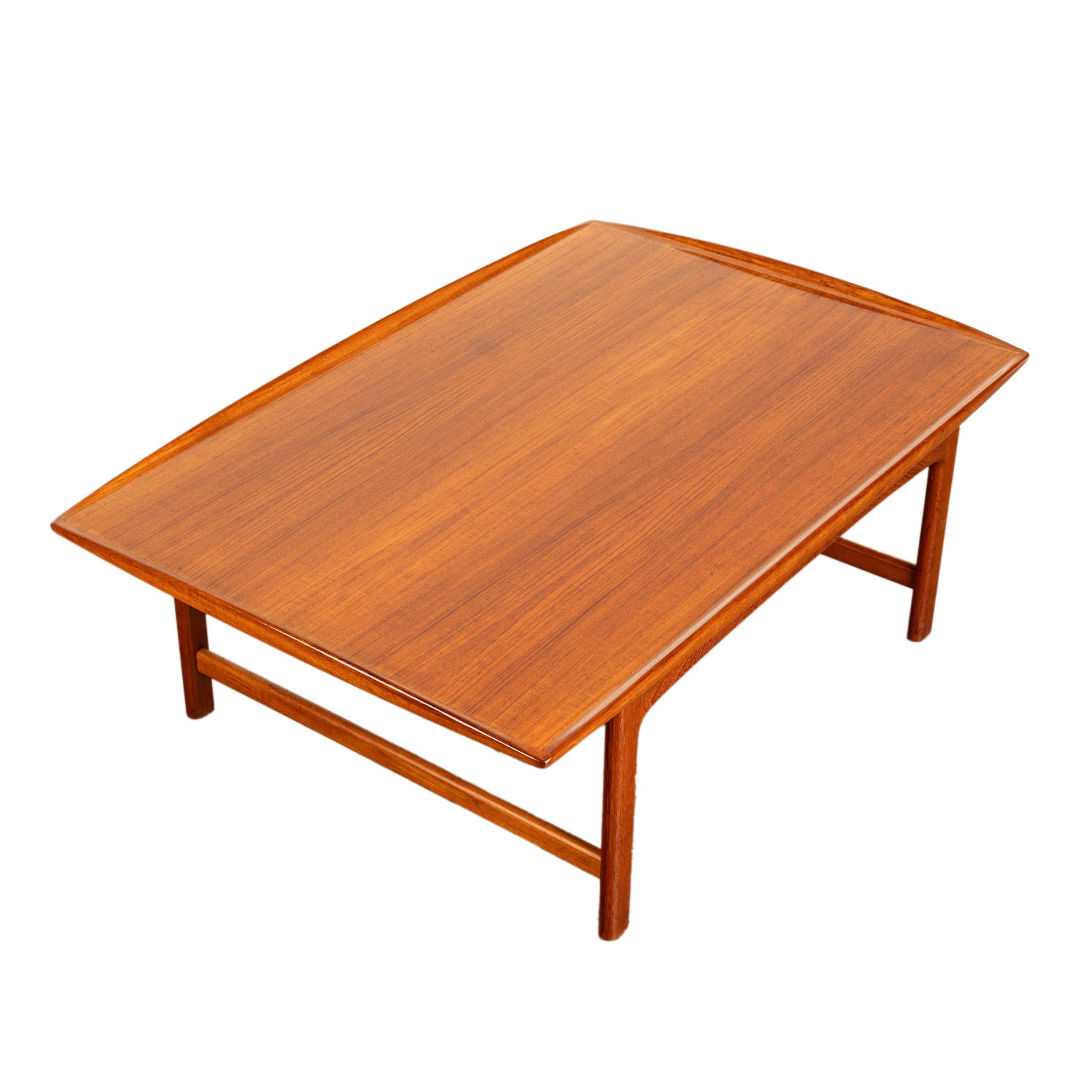 Mid Century Modern Swedish Large Teak Coffee Table Folke Ohlsson Tingstroms 1960 In Good Condition For Sale In Portland, OR