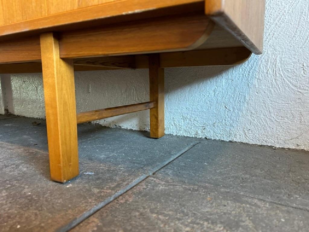 Schwedische Mid-Century-Modern-Anrichte aus Teakholz von Erik Worts im Angebot 2