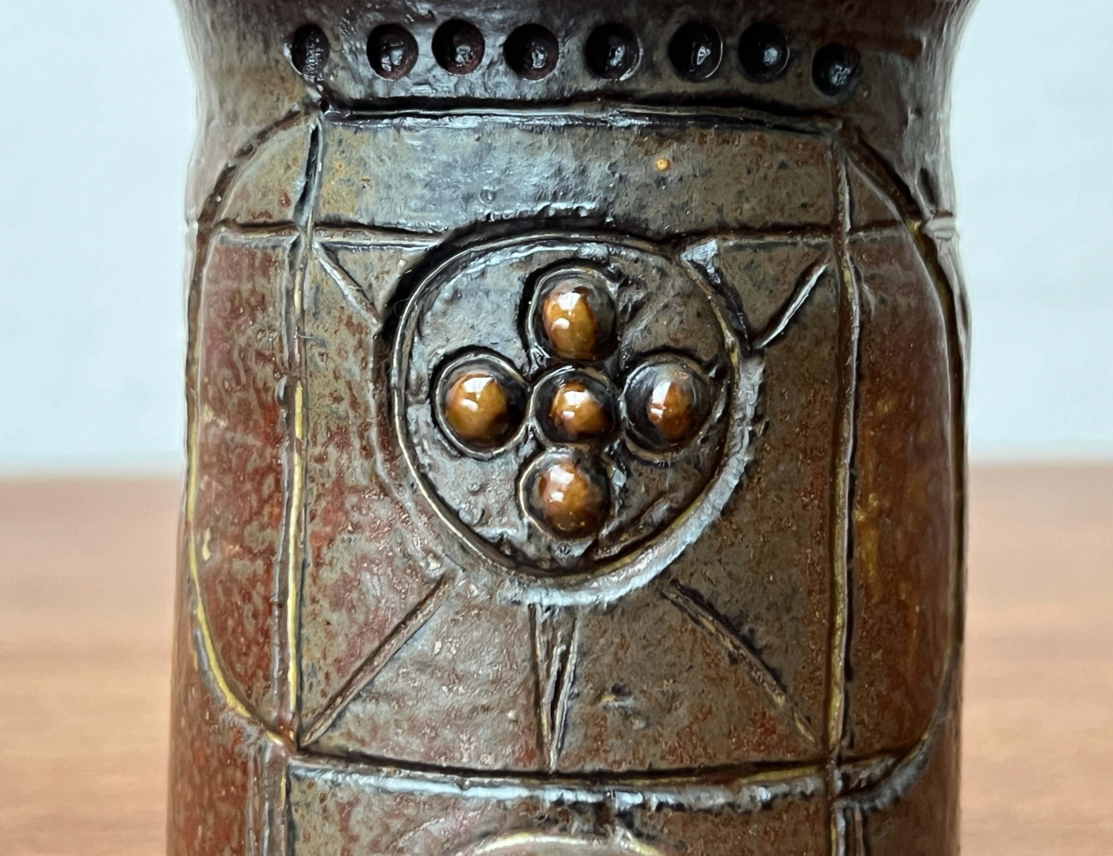 Terracotta Studio Pottery svedese moderno di metà secolo Serie Bagdad Casa 2 Bertil Vallien in vendita