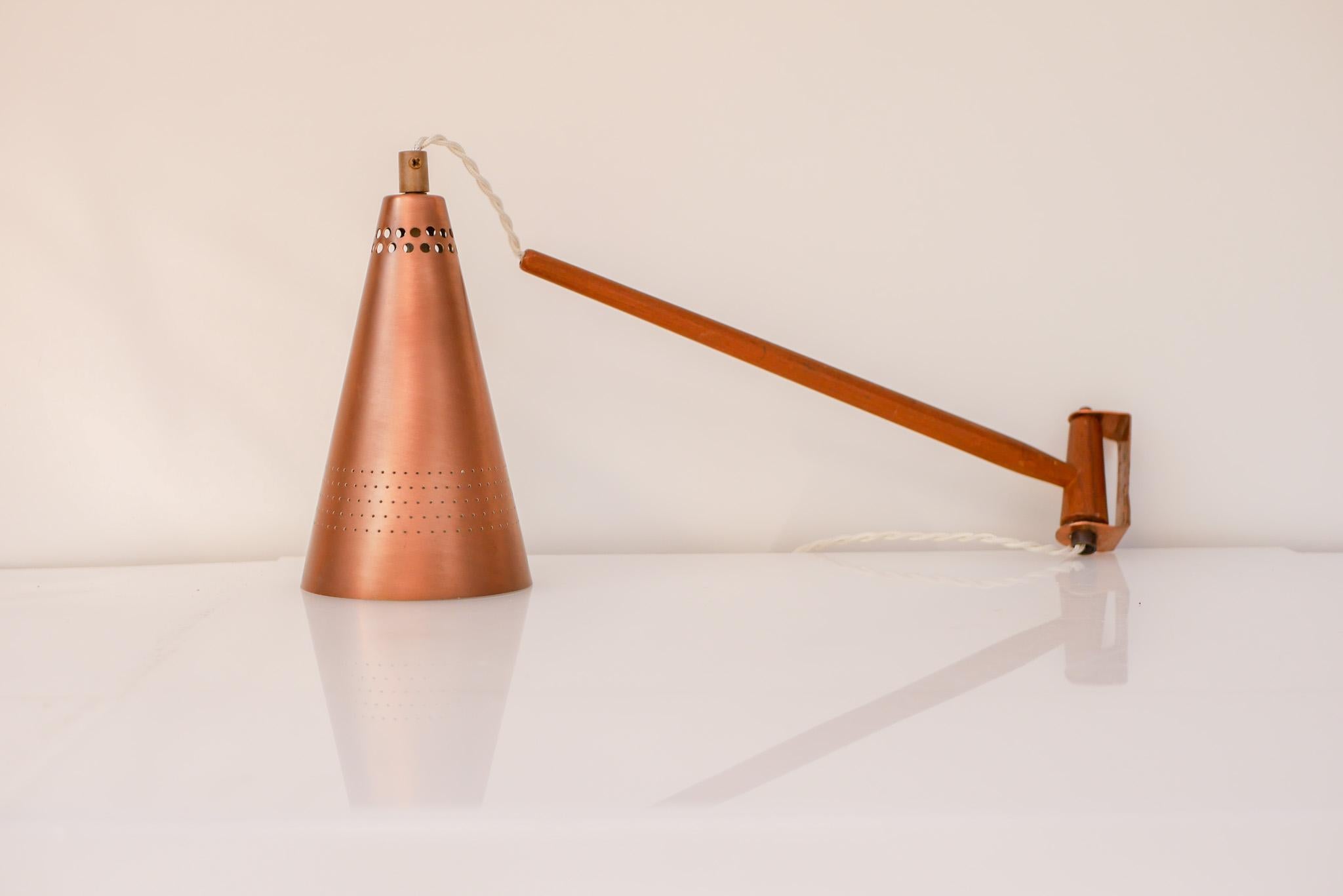 Mid-Century Modern Swedish Wall Lamp  or sconce by Hans Agne Jakobsson, Markaryd 7