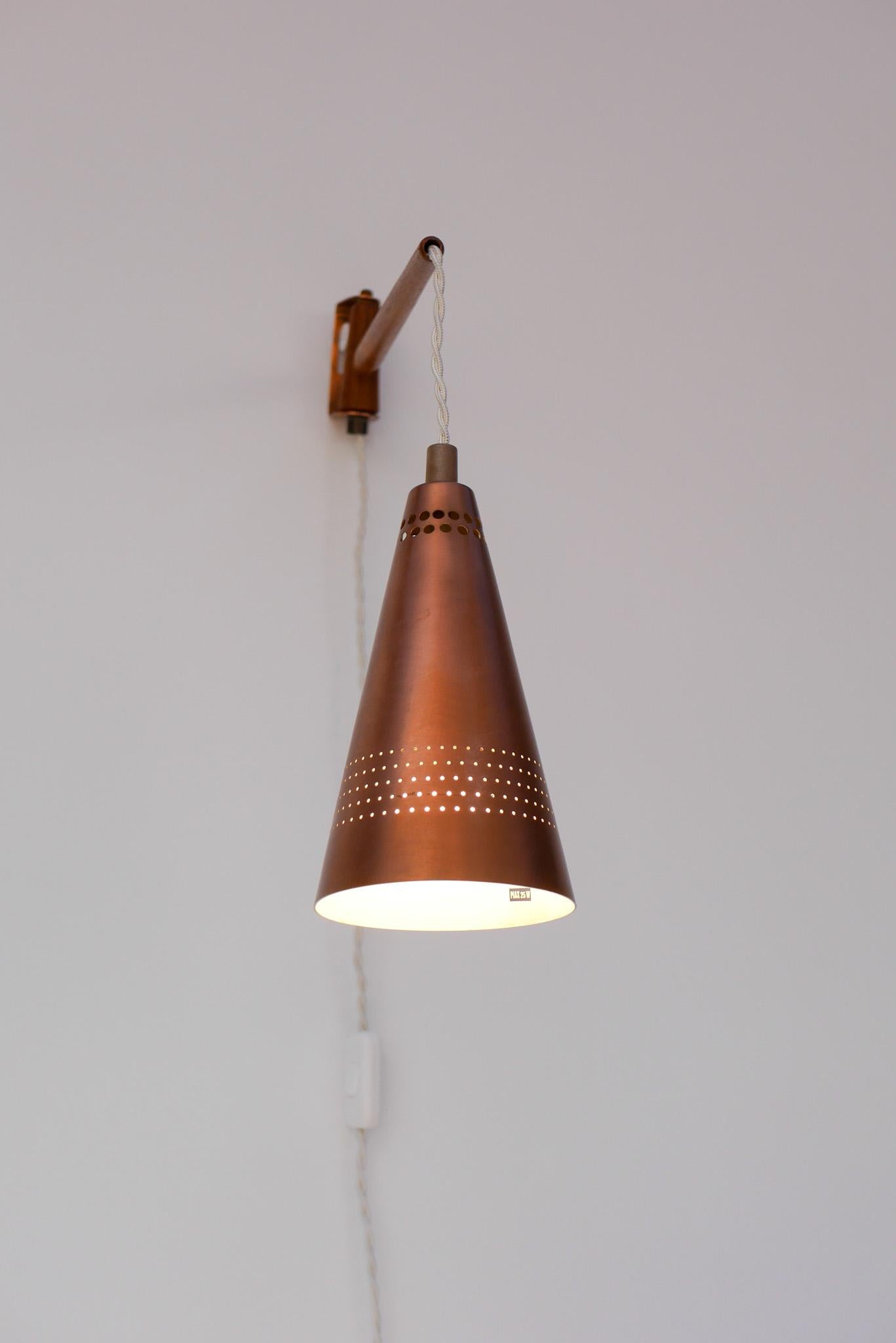 Mid-Century Modern Swedish Wall Lamp  or sconce by Hans Agne Jakobsson, Markaryd 1