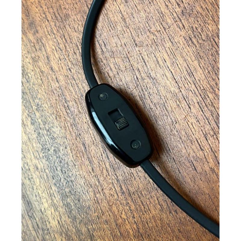 Lámpara de sobremesa de pinza minimalista suiza de mediados de siglo, equipo SLZ, años 60 en venta 3