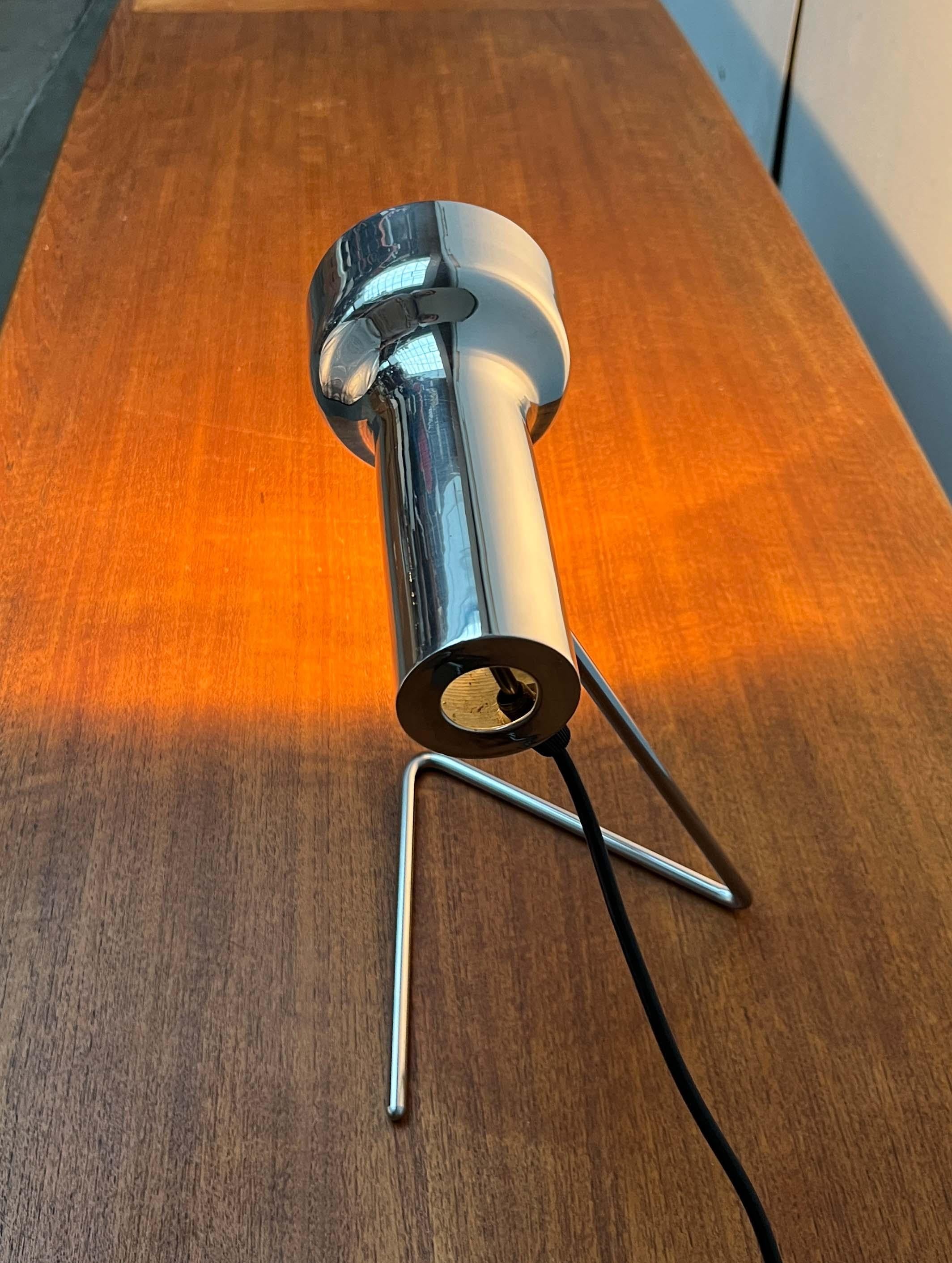 Mid-Century Modern Swiss Minimalist Table Lamp, 1960s For Sale 2