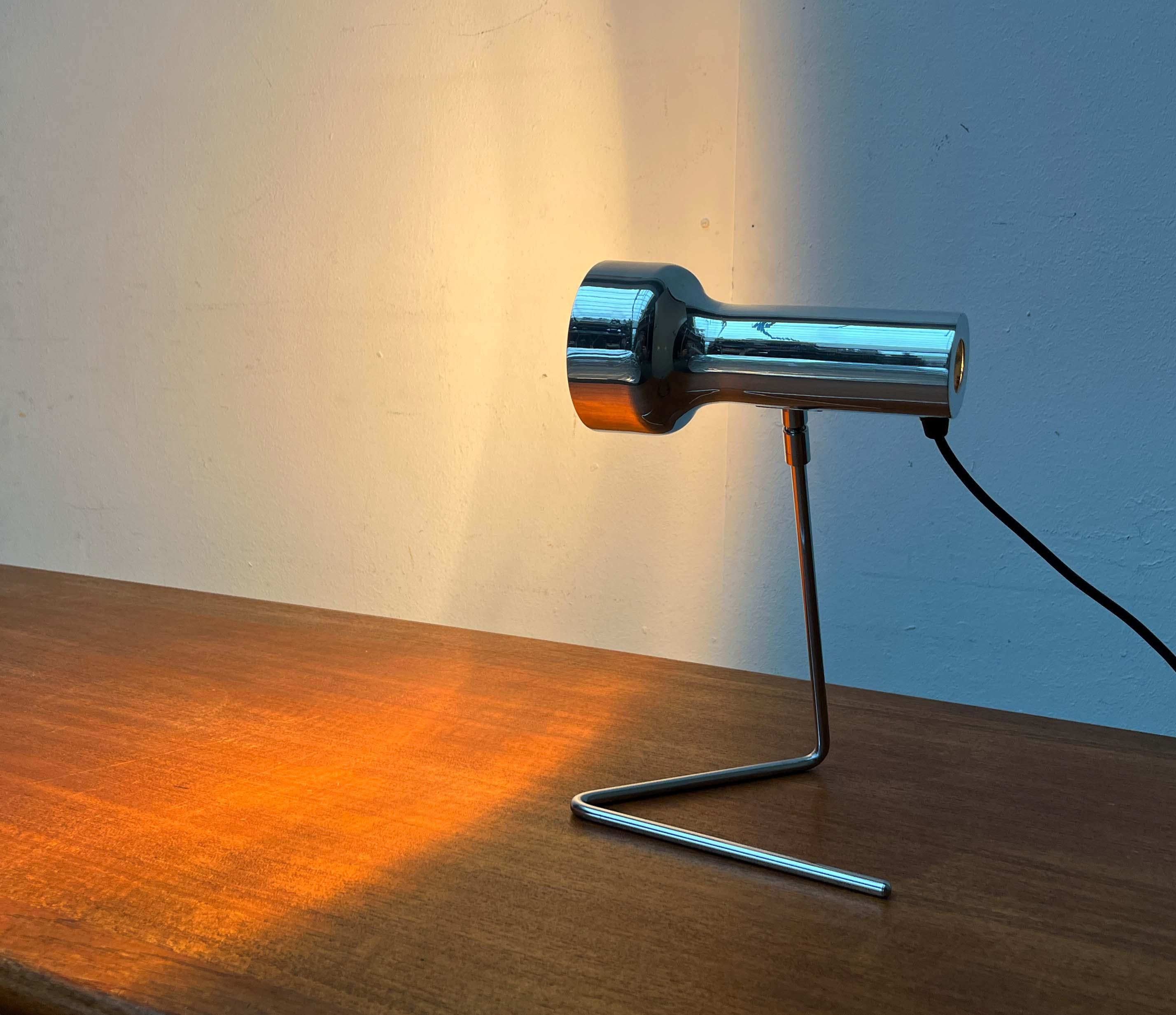 Mid-Century Modern Swiss Minimalist Table Lamp, 1960s For Sale 3