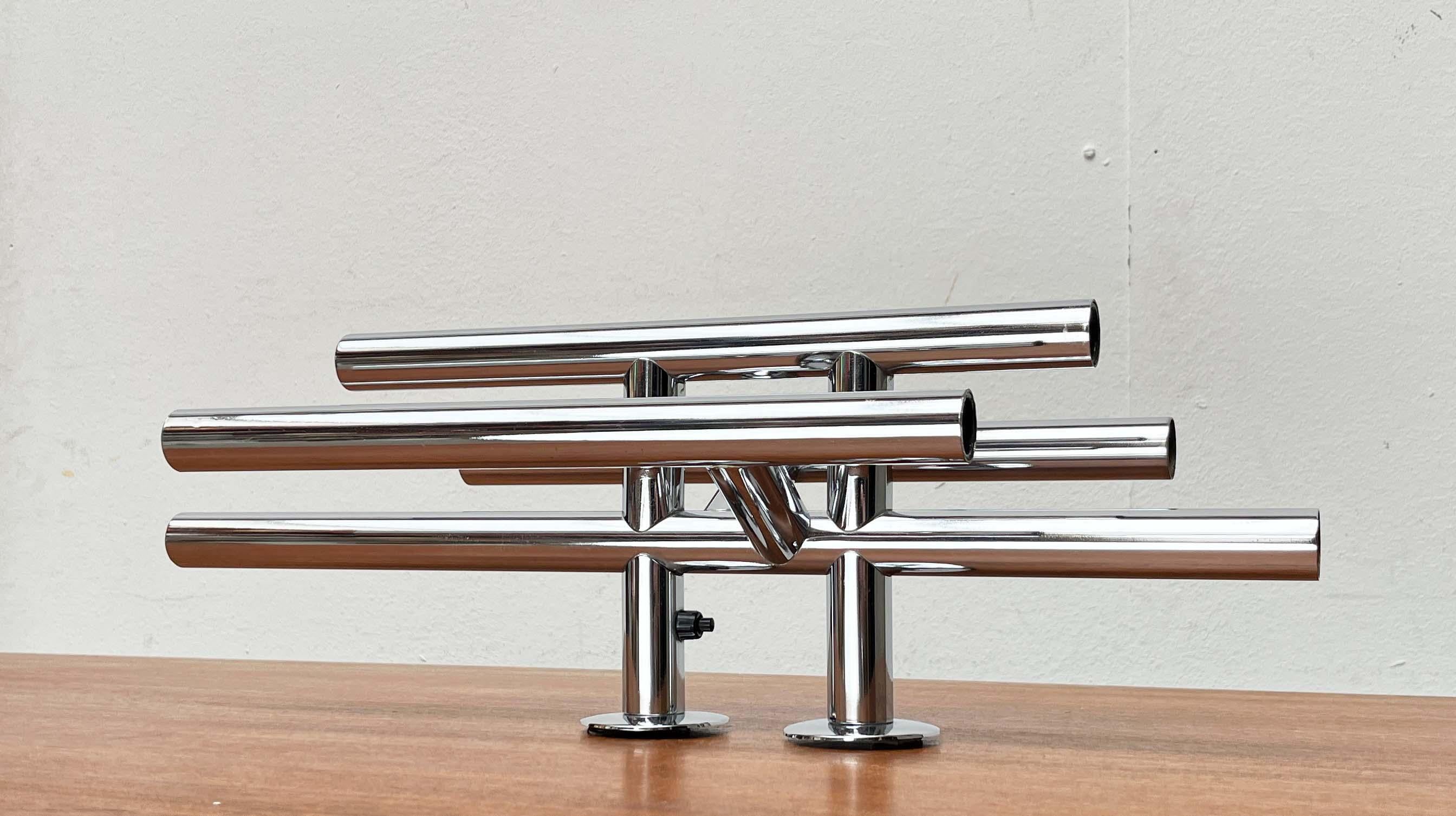 Mid-Century Modern Swiss Space Age Wall Lamp from Temde, Switzerland mediados del siglo XX en venta