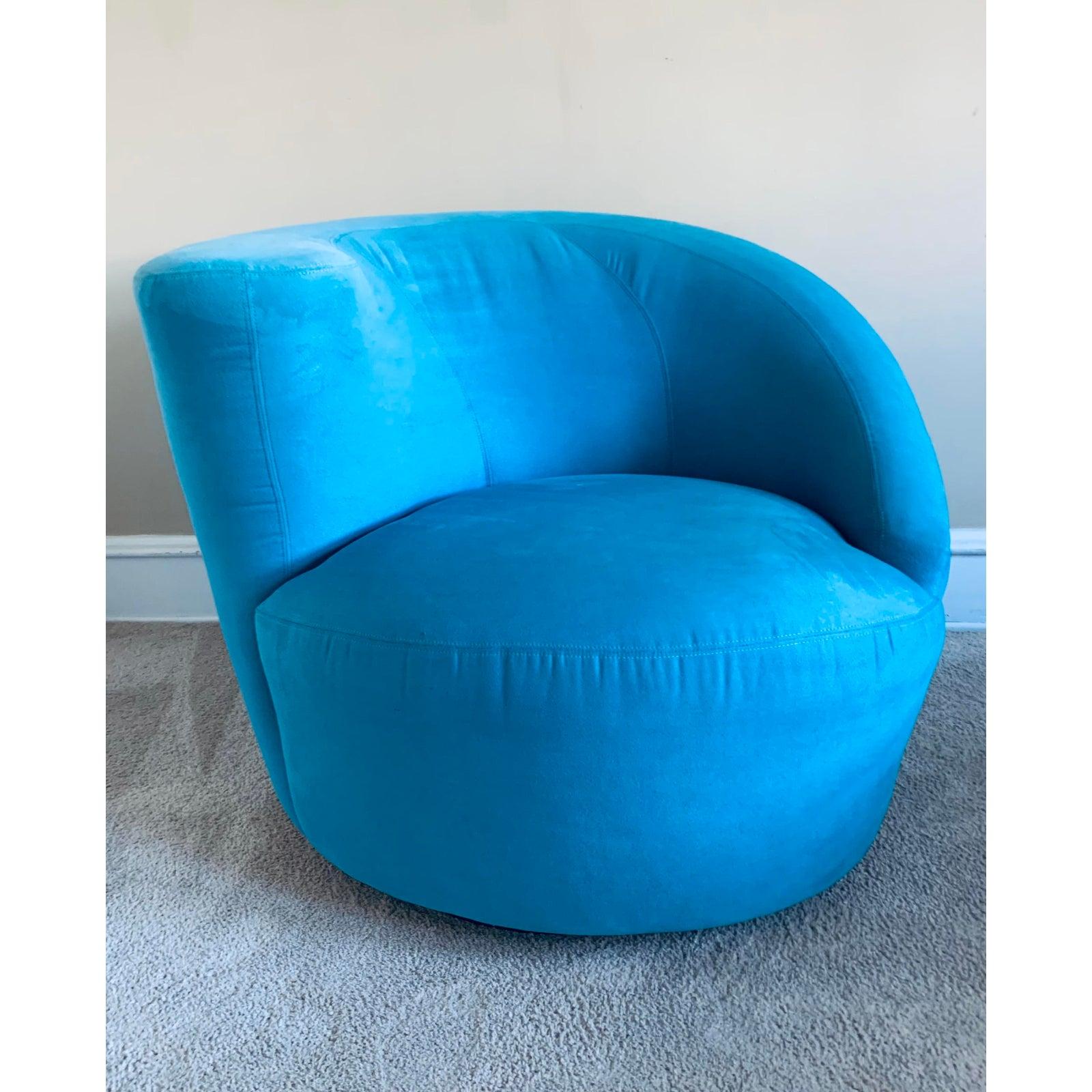 Hand-Crafted Mid-Century Modern Swivel Club Lounge Chair