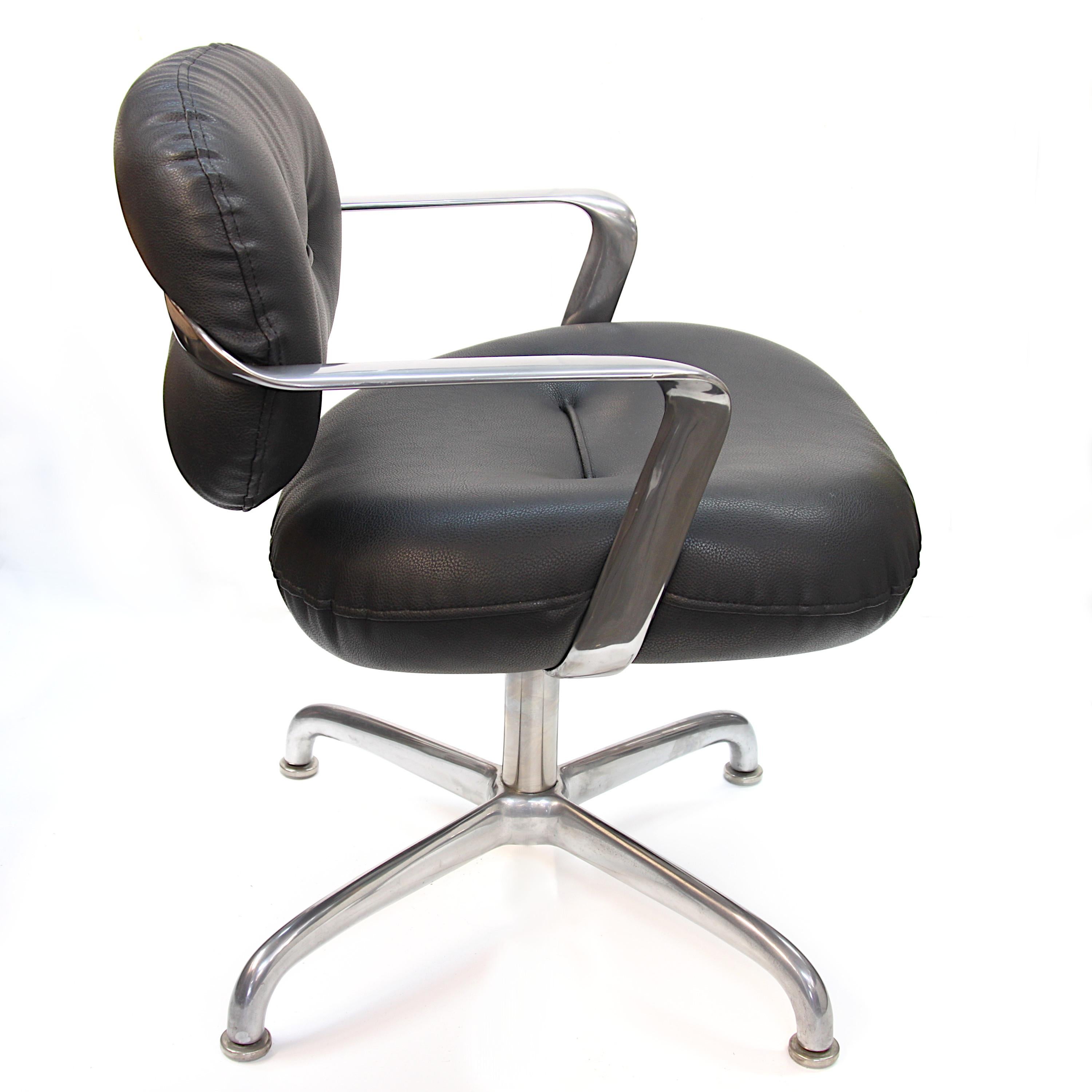 Late 20th Century Mid-Century Modern Swivel Desk Chair by Andrew Morrison & Bruce Hannah for Knoll