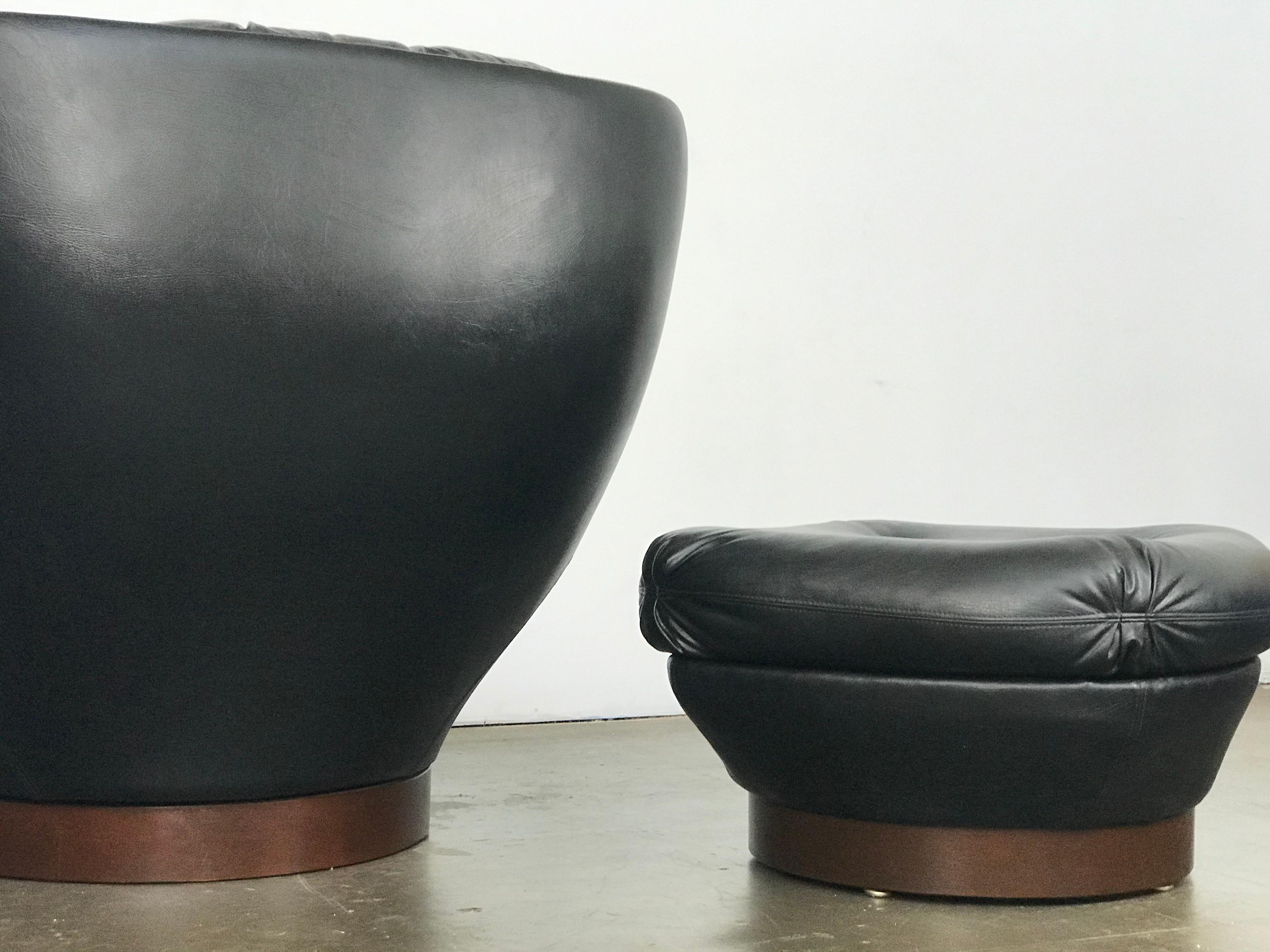 Mid-Century Modern Swivel Lounge Chair and Ottoman in Black Naugahyde by Selig 2