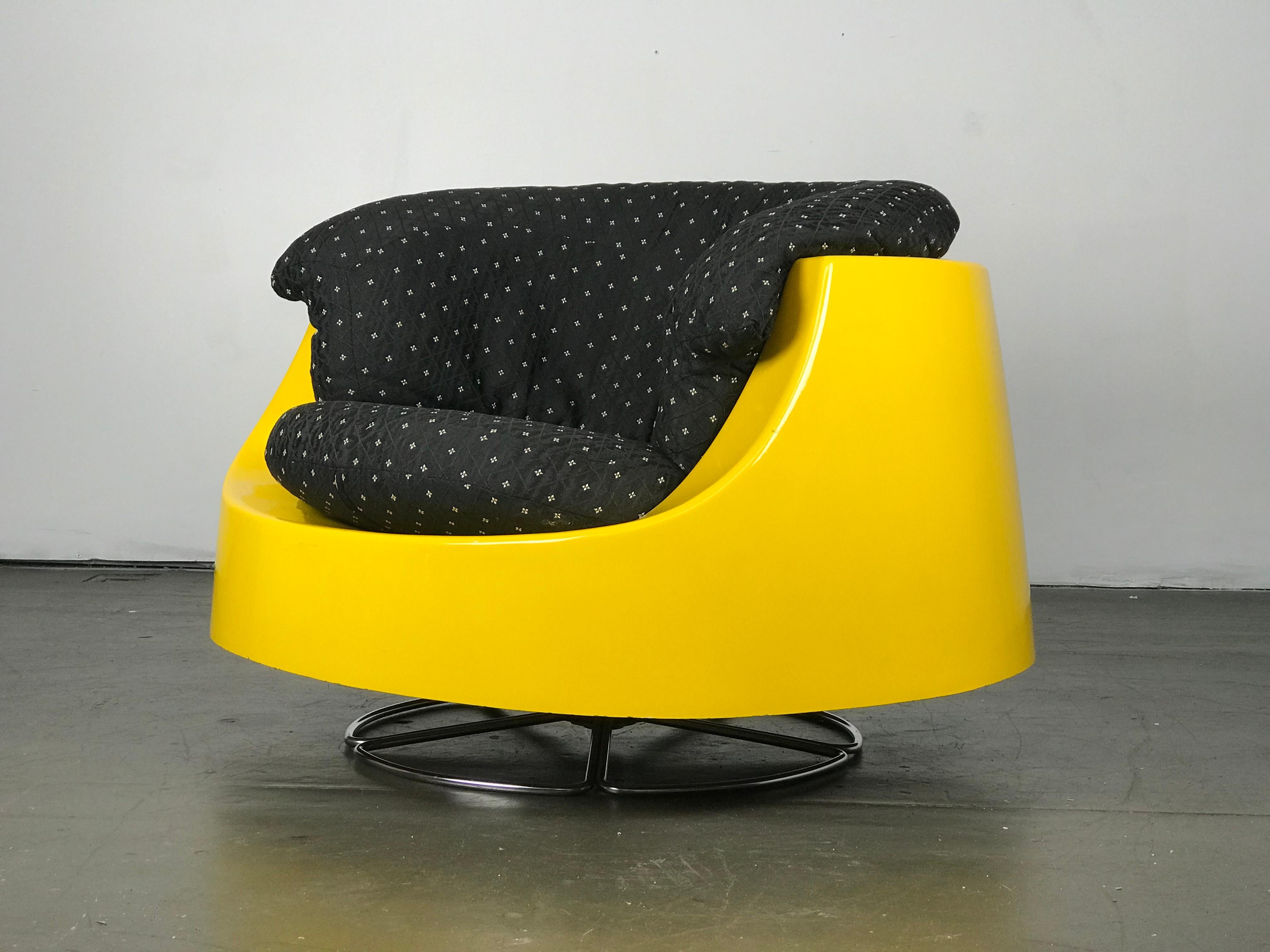 Swedish Space Age Mid Century Swivel Lounge Chair in Fiberglass and Chrome by Selig