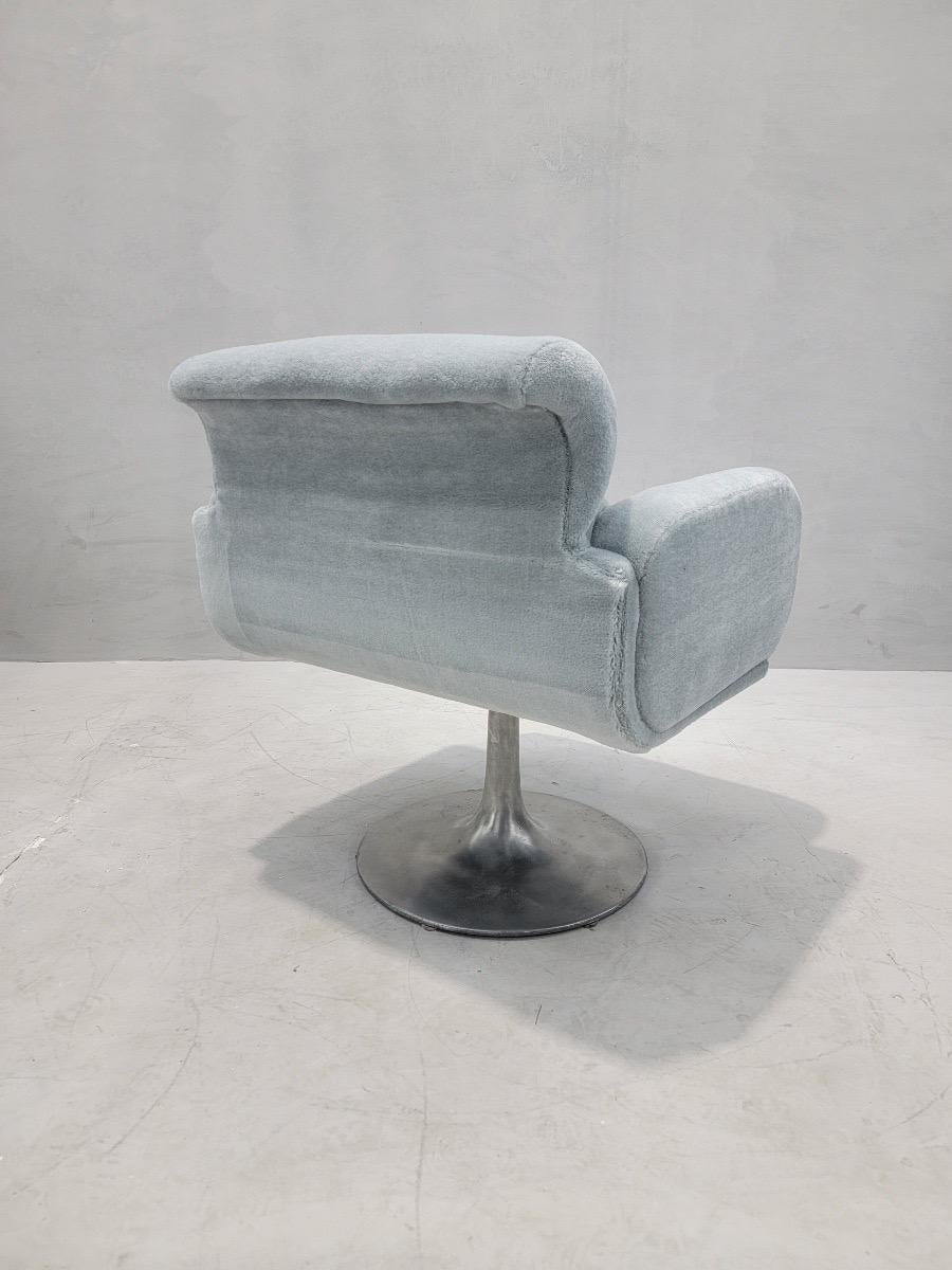 Metal Mid Century Modern Swivel Lounge Chair & Ottoman Stendig Style Newly Upholstered For Sale
